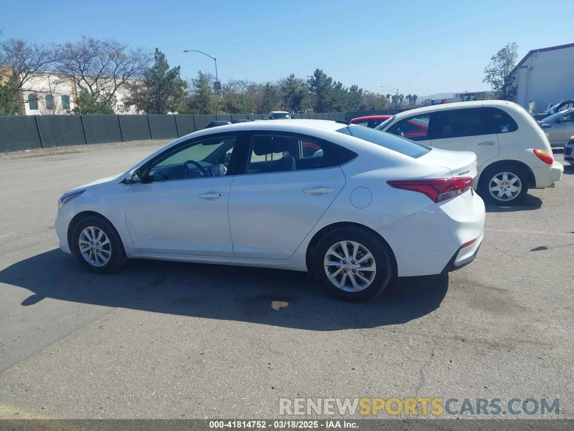 14 Photograph of a damaged car 3KPC24A61NE178497 HYUNDAI ACCENT 2022