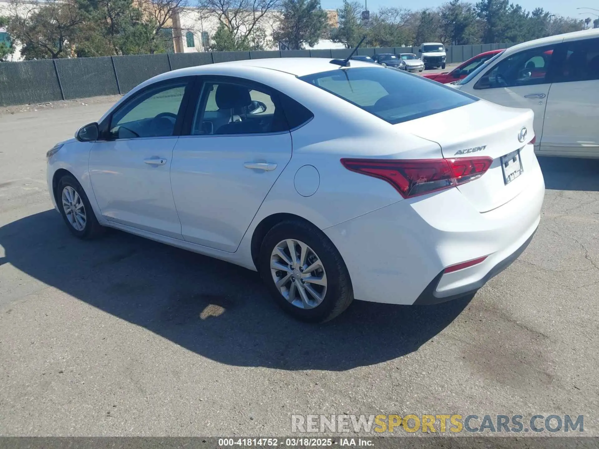 3 Photograph of a damaged car 3KPC24A61NE178497 HYUNDAI ACCENT 2022