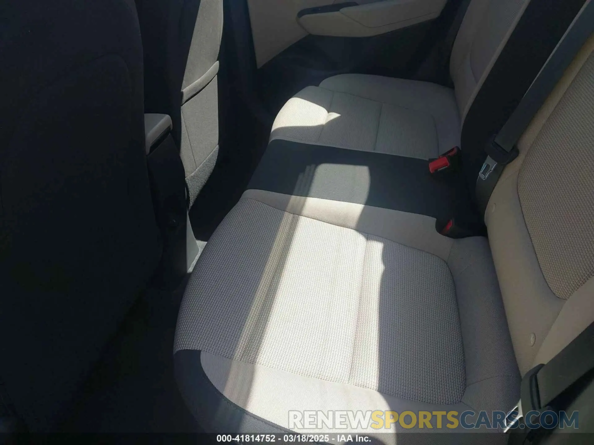 8 Photograph of a damaged car 3KPC24A61NE178497 HYUNDAI ACCENT 2022