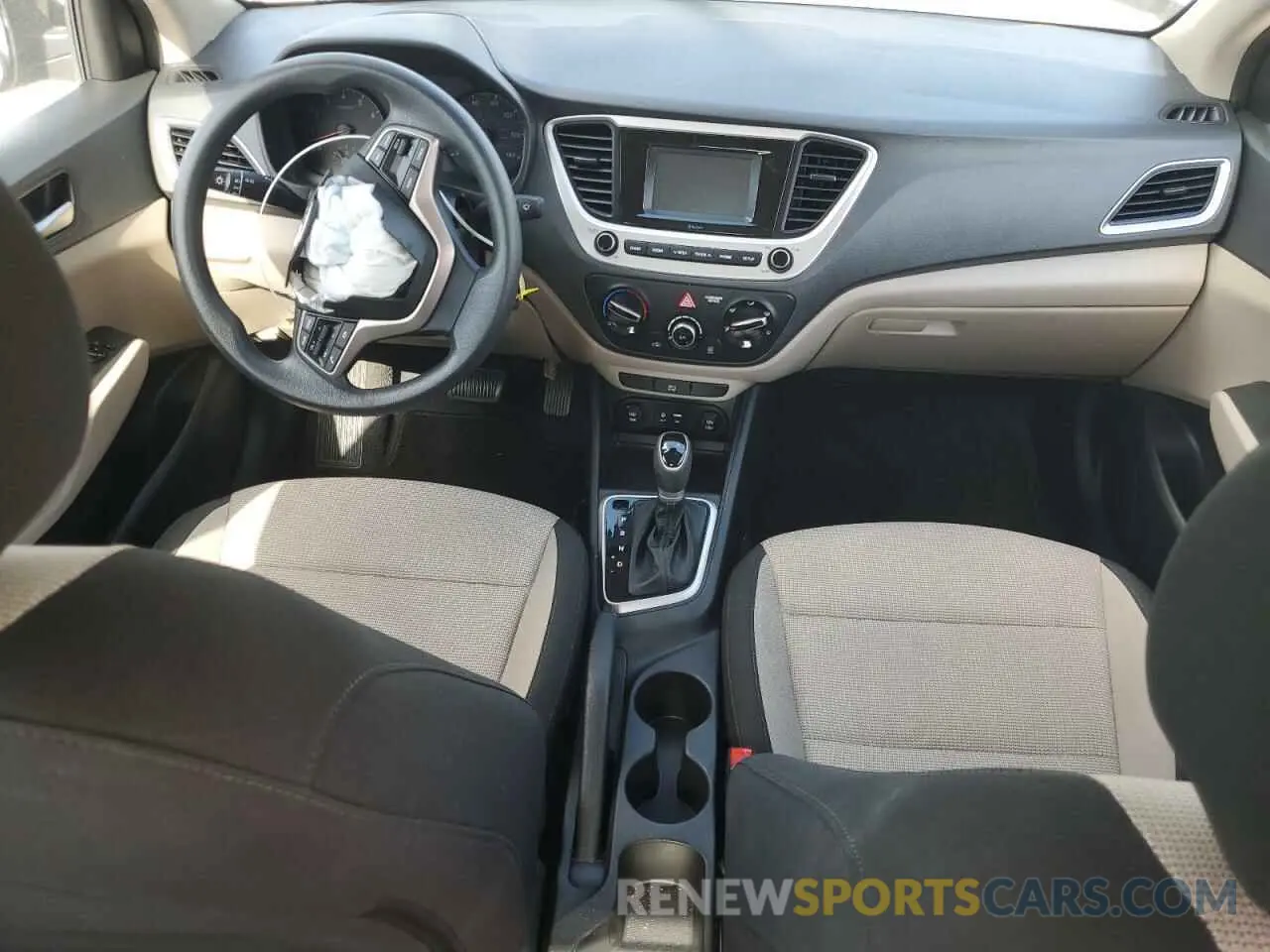 8 Photograph of a damaged car 3KPC24A61NE182565 HYUNDAI ACCENT 2022