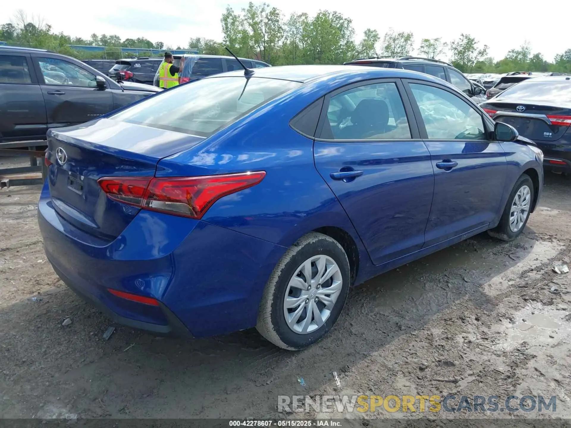 4 Photograph of a damaged car 3KPC24A61NE185658 HYUNDAI ACCENT 2022