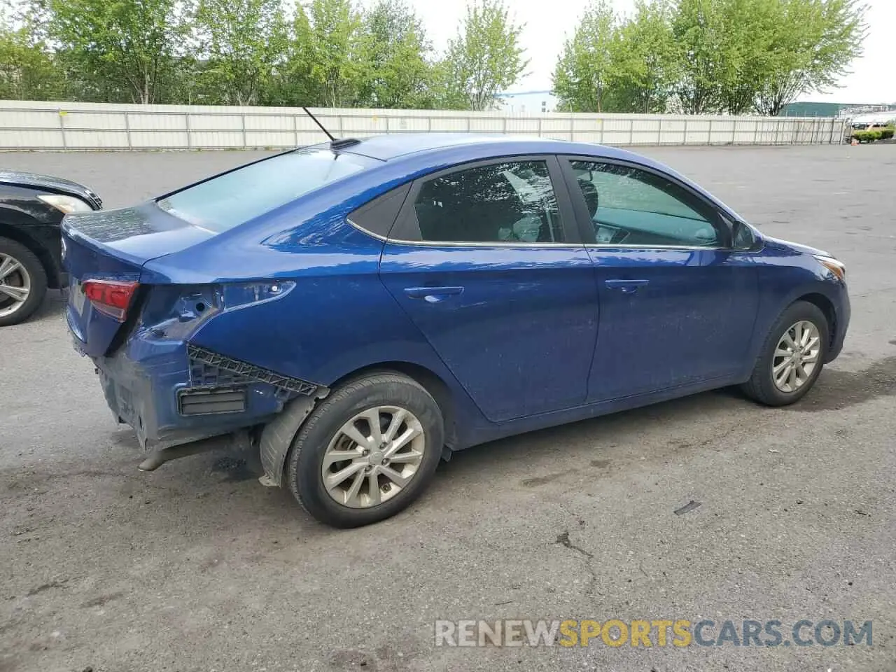 3 Photograph of a damaged car 3KPC24A62NE156654 HYUNDAI ACCENT 2022