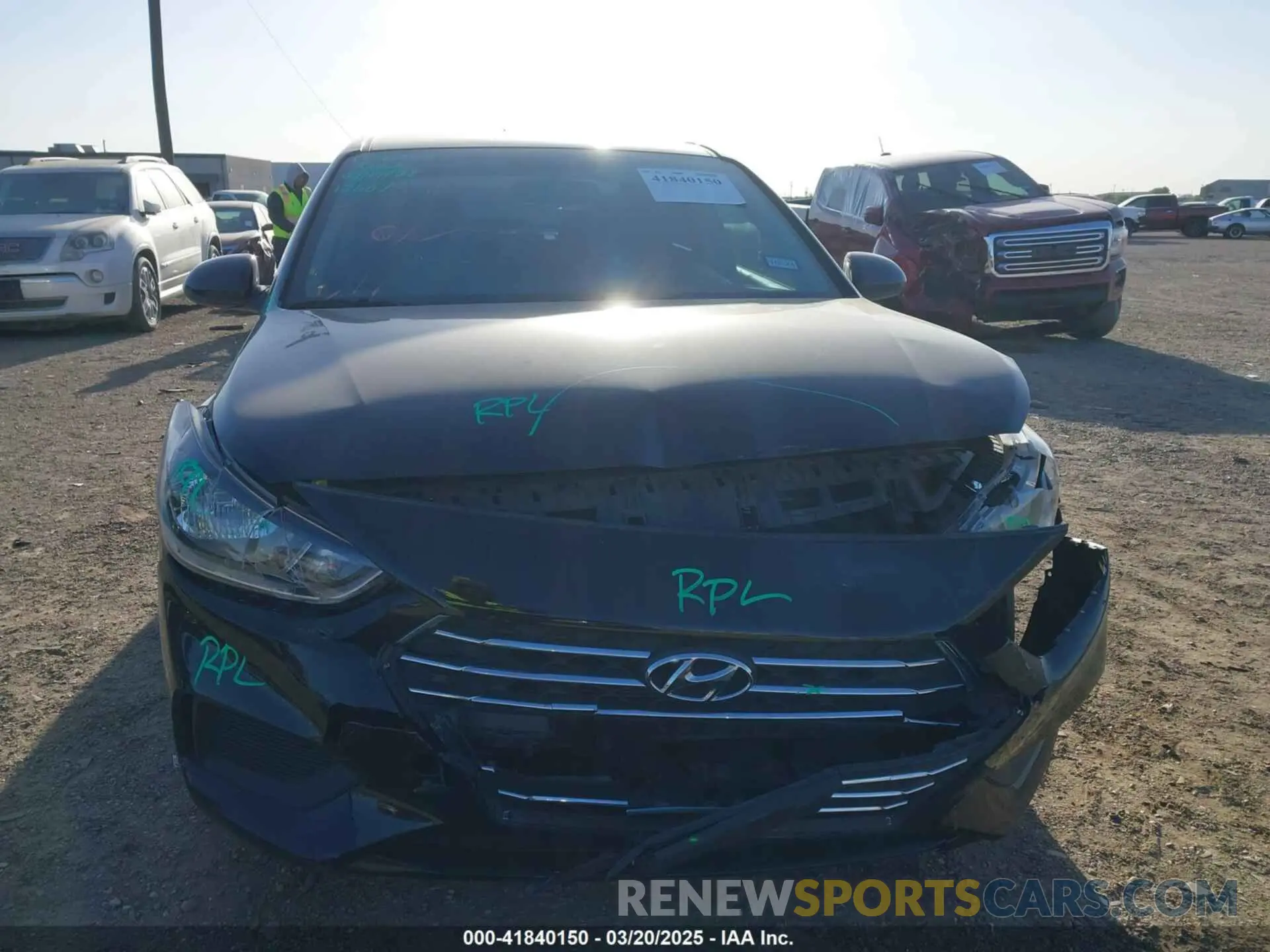 12 Photograph of a damaged car 3KPC24A62NE158081 HYUNDAI ACCENT 2022