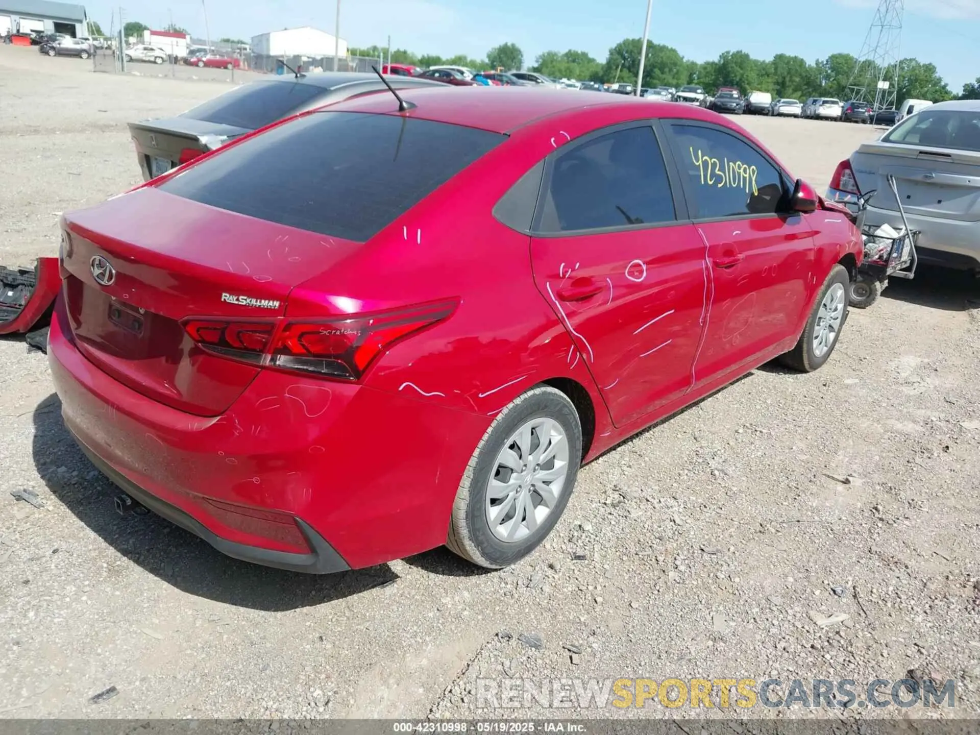 4 Photograph of a damaged car 3KPC24A62NE160929 HYUNDAI ACCENT 2022