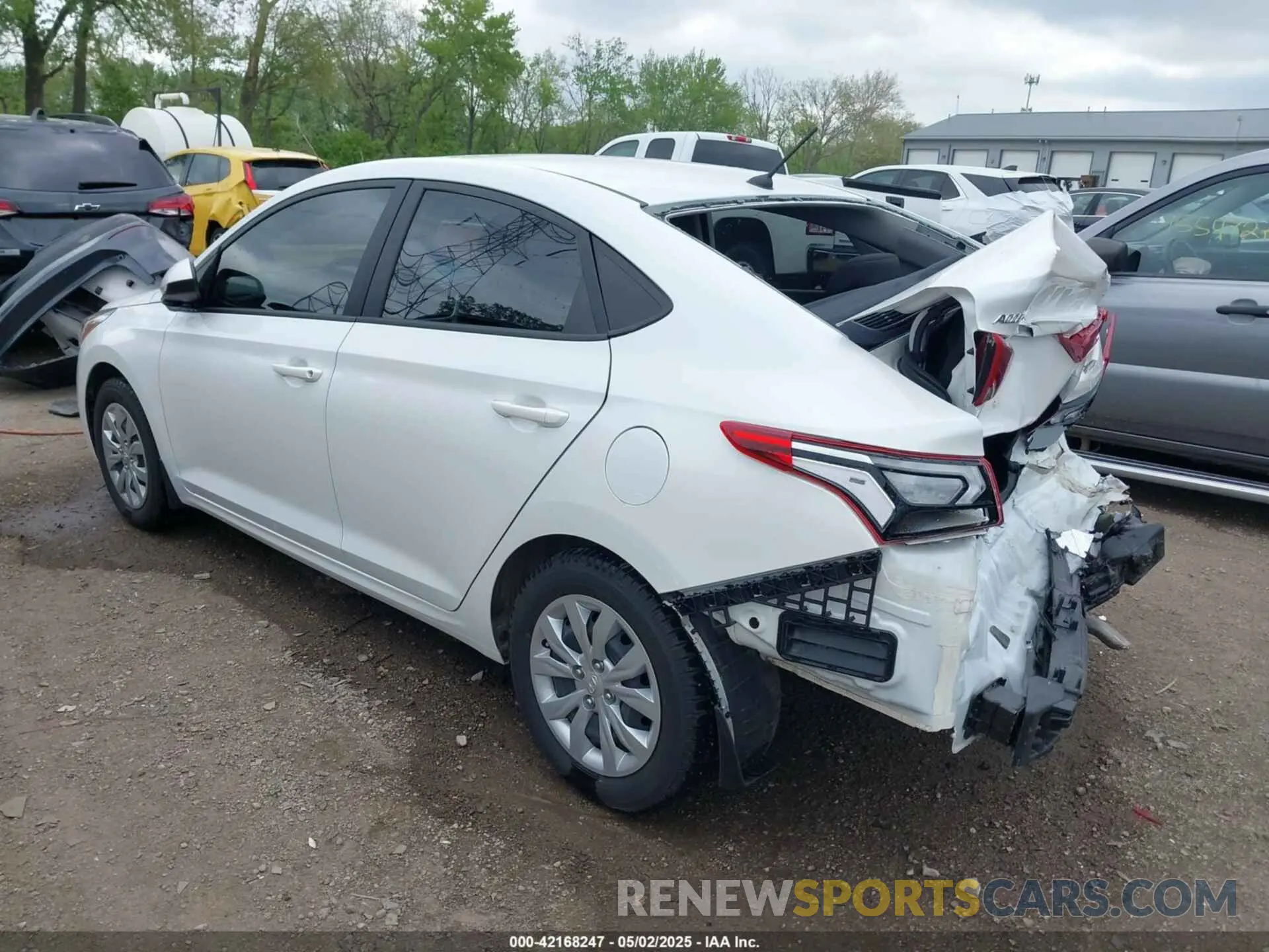 3 Photograph of a damaged car 3KPC24A62NE171655 HYUNDAI ACCENT 2022