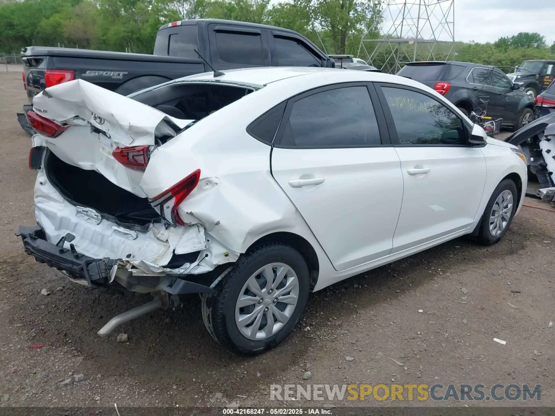4 Photograph of a damaged car 3KPC24A62NE171655 HYUNDAI ACCENT 2022