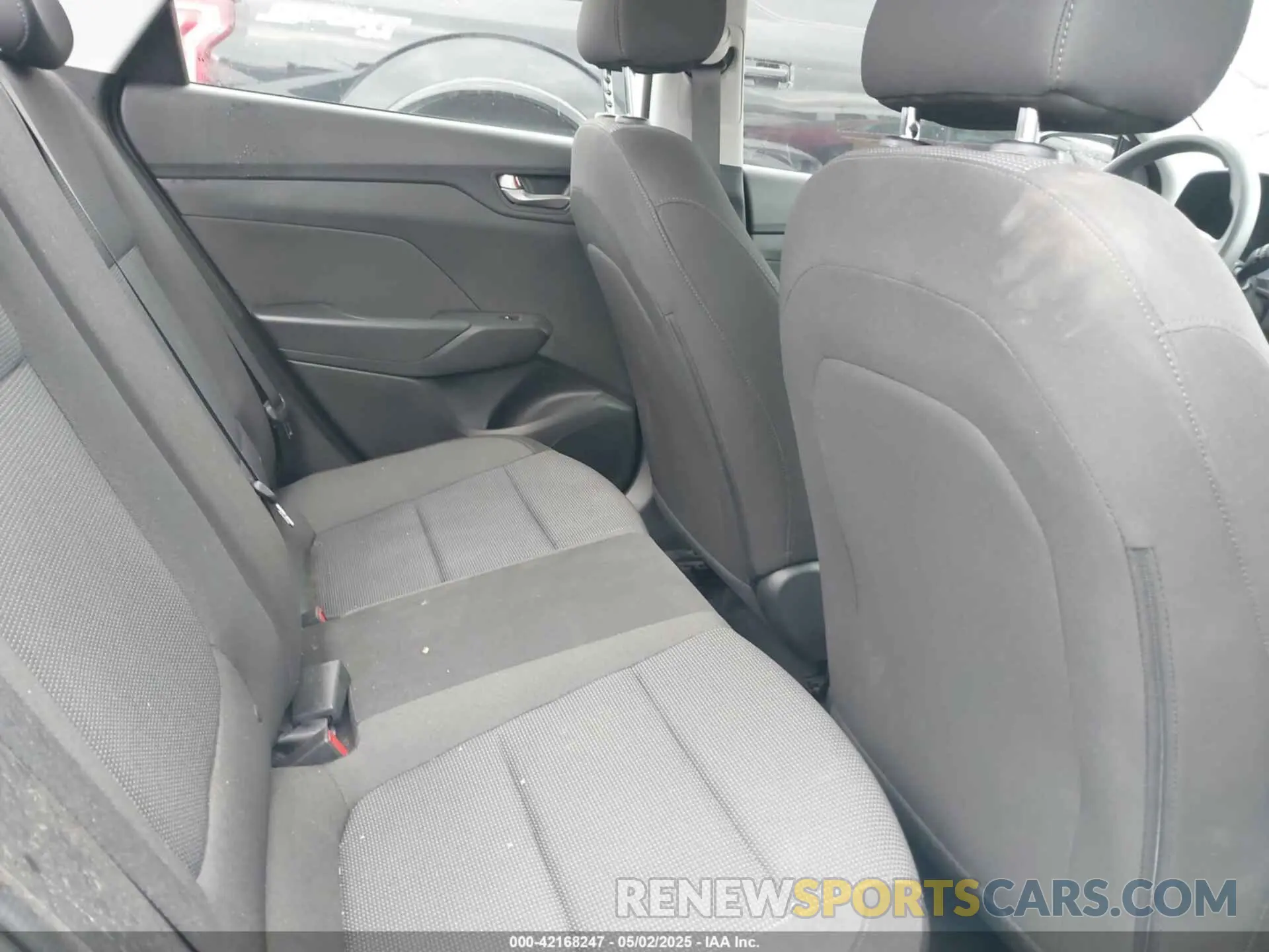 8 Photograph of a damaged car 3KPC24A62NE171655 HYUNDAI ACCENT 2022