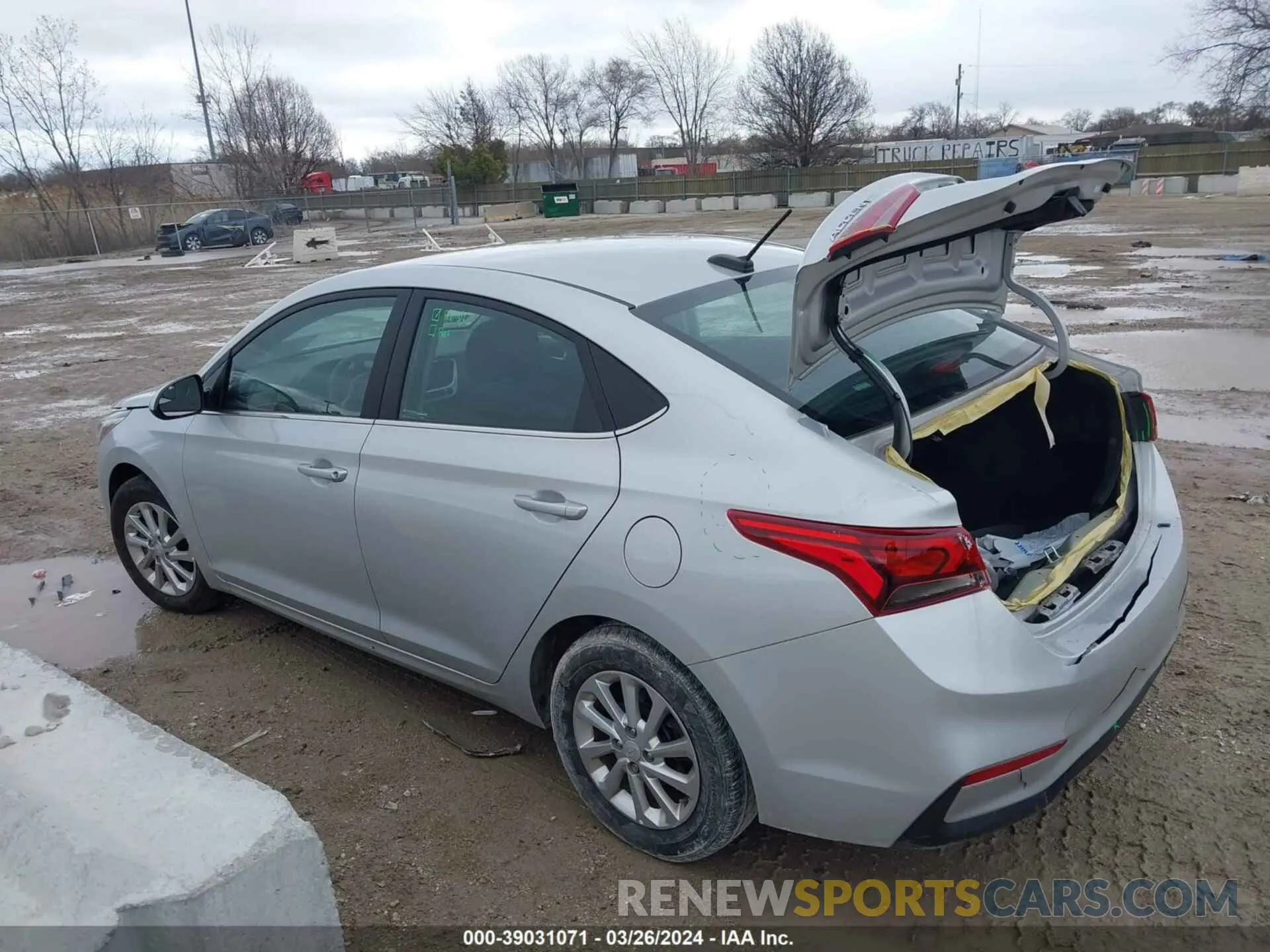 3 Photograph of a damaged car 3KPC24A62NE173633 HYUNDAI ACCENT 2022