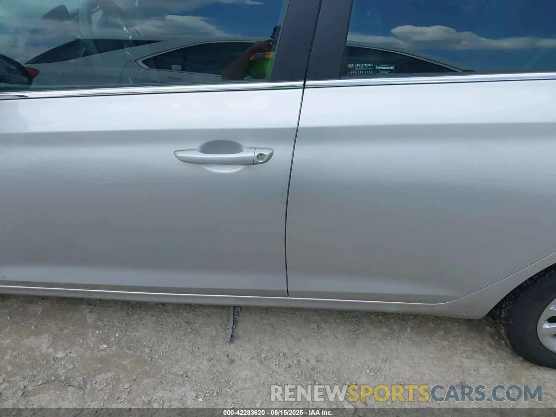 14 Photograph of a damaged car 3KPC24A62NE189802 HYUNDAI ACCENT 2022