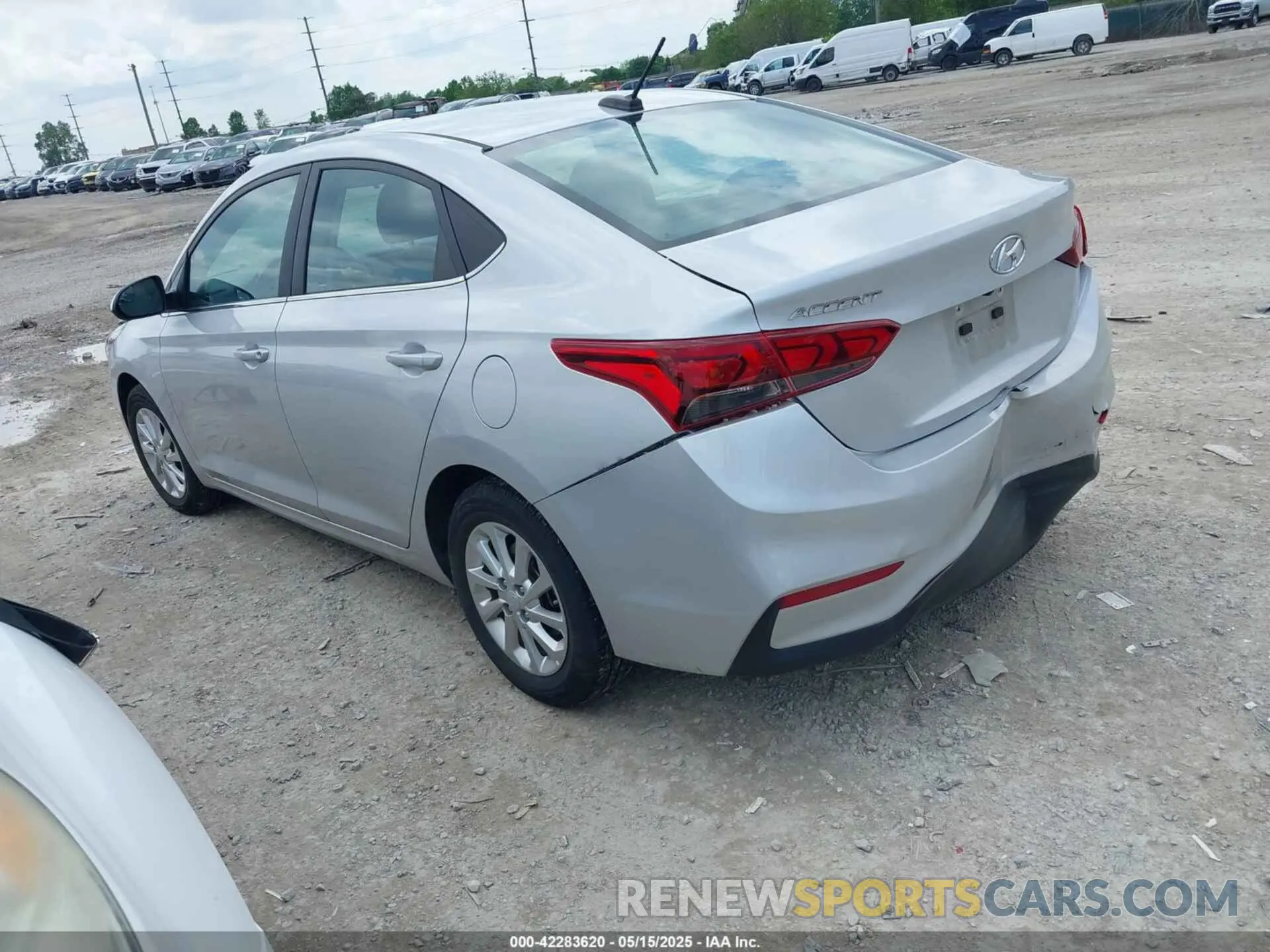 3 Photograph of a damaged car 3KPC24A62NE189802 HYUNDAI ACCENT 2022