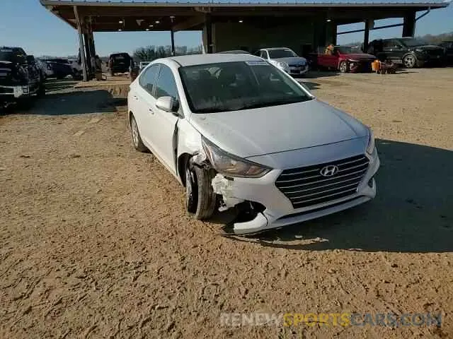 10 Photograph of a damaged car 3KPC24A63NE183460 HYUNDAI ACCENT 2022