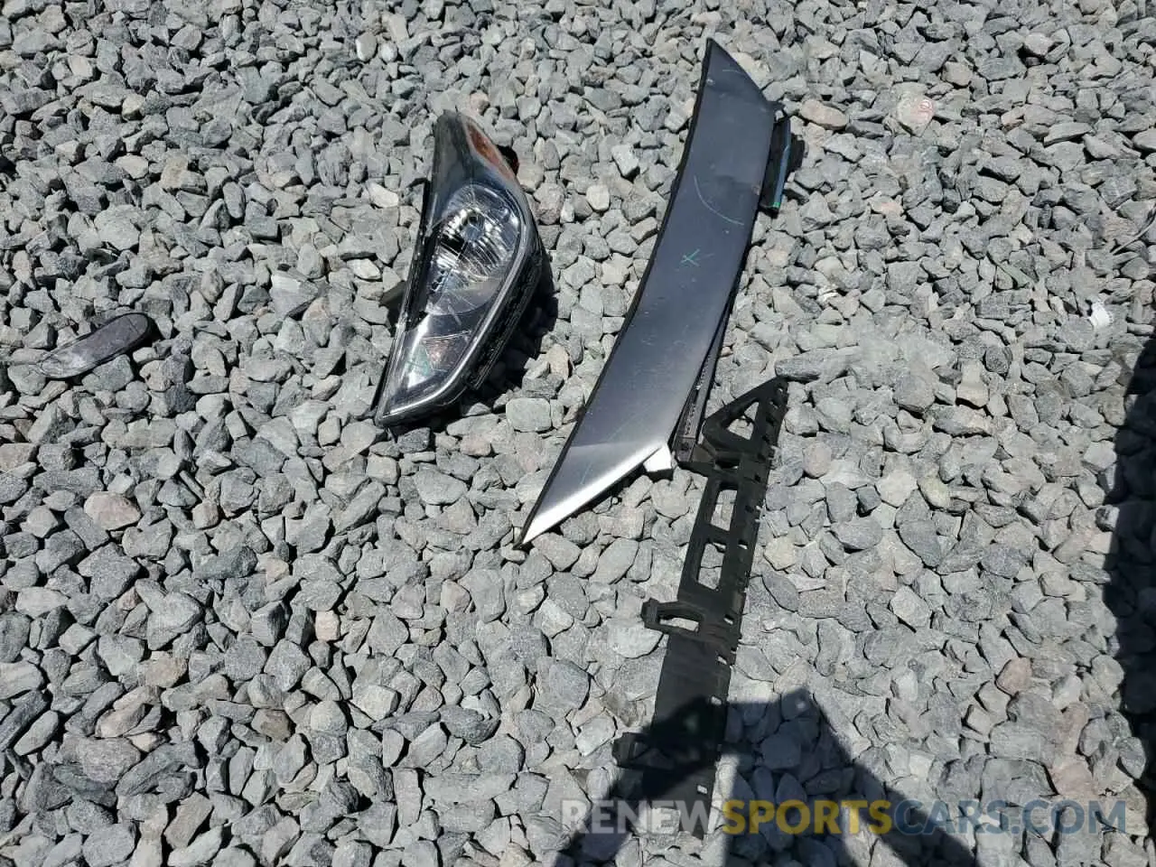 12 Photograph of a damaged car 3KPC24A64NE158826 HYUNDAI ACCENT 2022