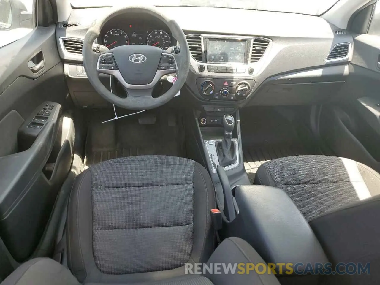 8 Photograph of a damaged car 3KPC24A64NE158826 HYUNDAI ACCENT 2022
