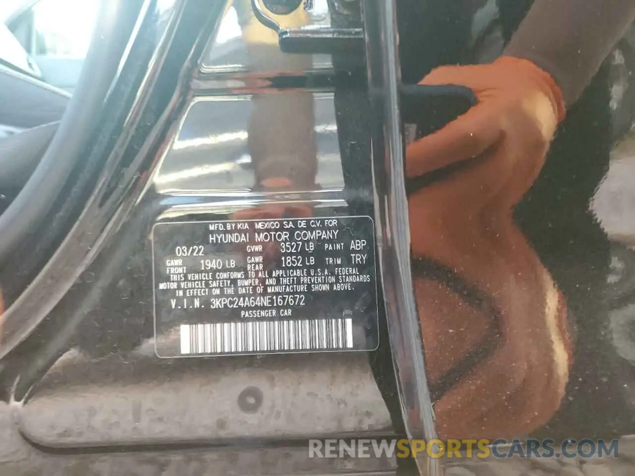 15 Photograph of a damaged car 3KPC24A64NE167672 HYUNDAI ACCENT 2022