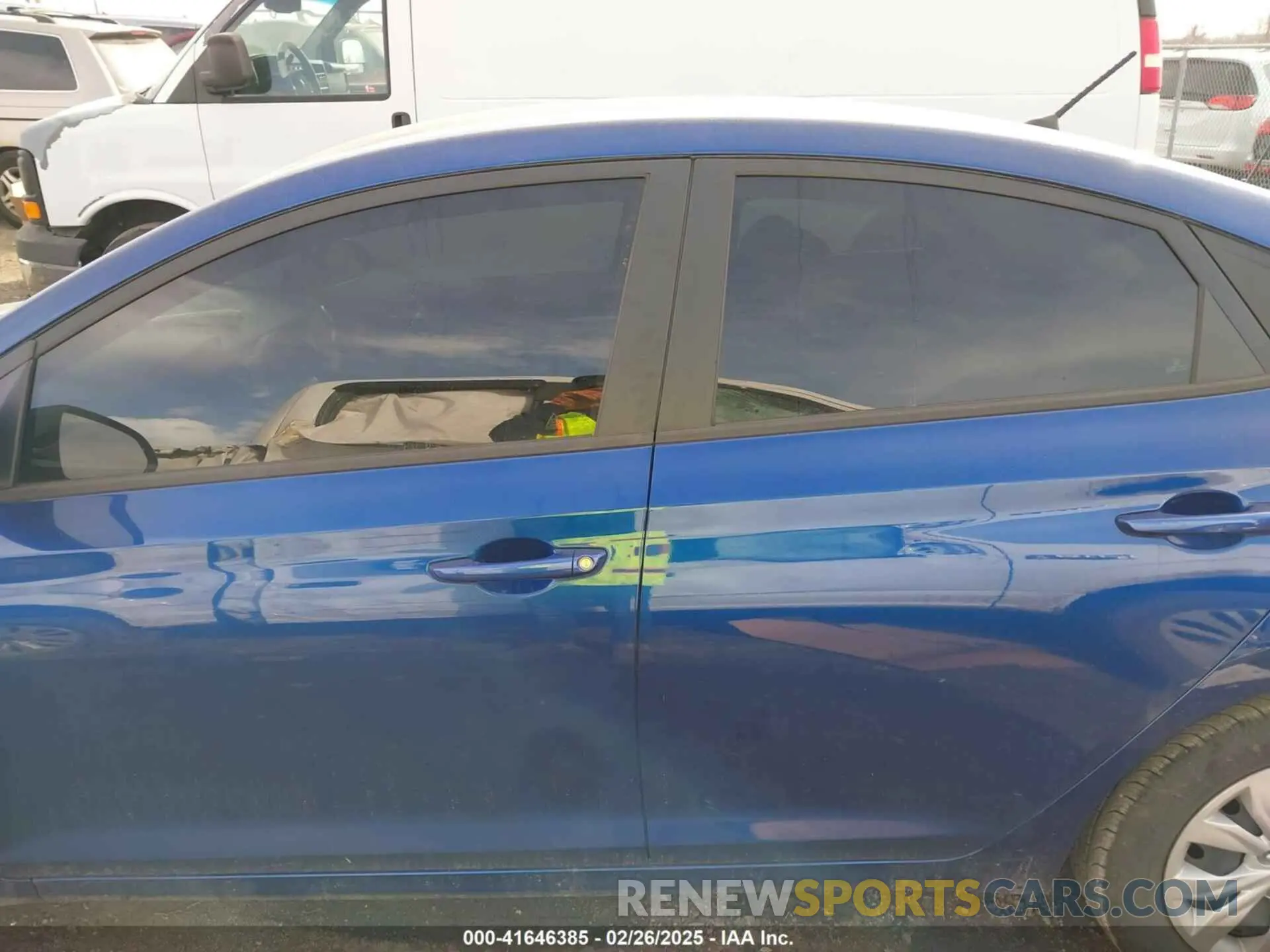 13 Photograph of a damaged car 3KPC24A64NE177005 HYUNDAI ACCENT 2022