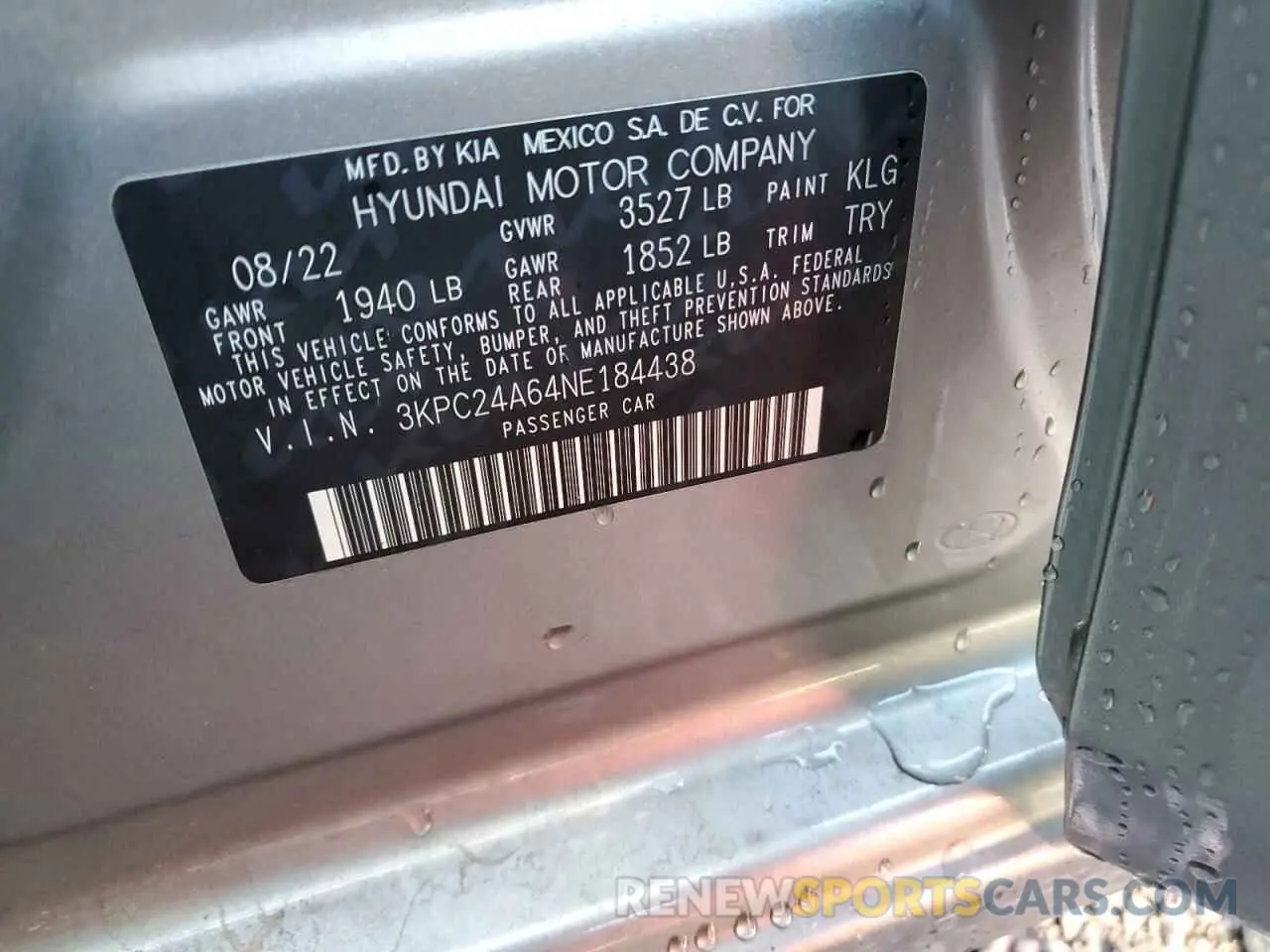 13 Photograph of a damaged car 3KPC24A64NE184438 HYUNDAI ACCENT 2022