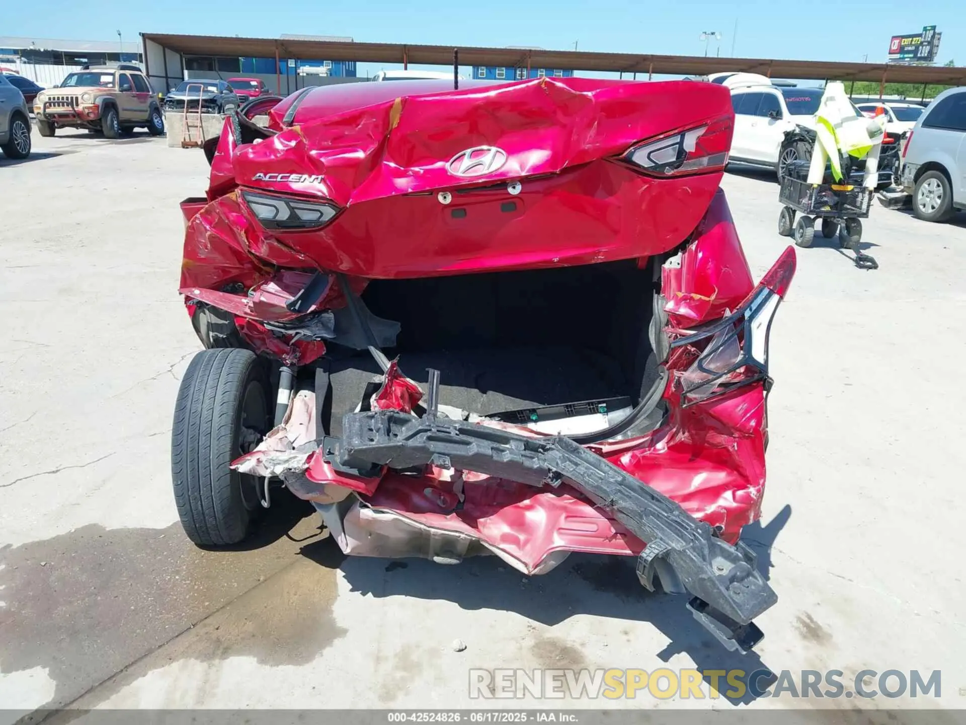 16 Photograph of a damaged car 3KPC24A65NE158043 HYUNDAI ACCENT 2022