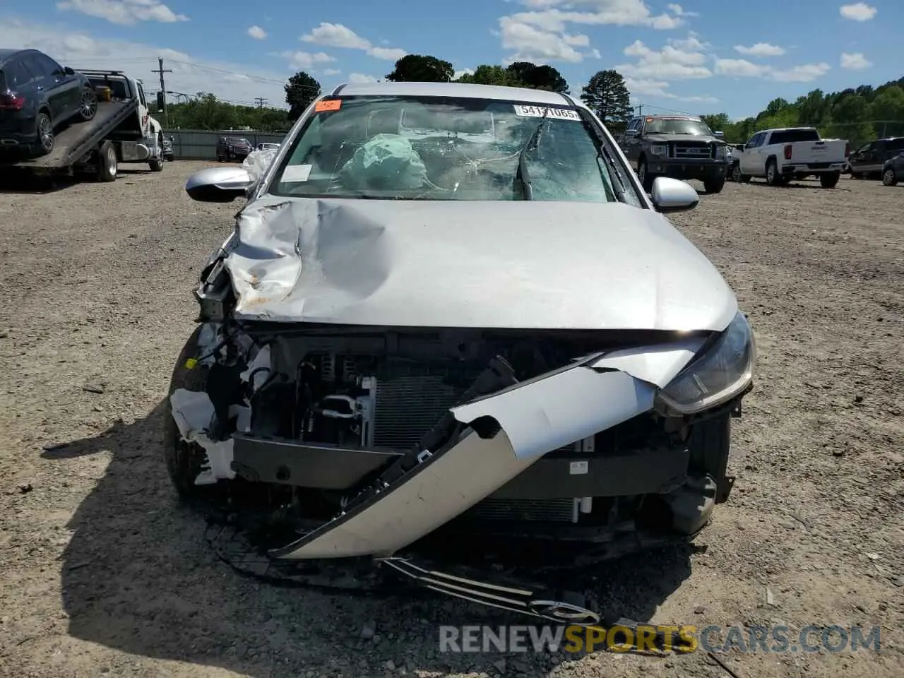 5 Photograph of a damaged car 3KPC24A66NE157337 HYUNDAI ACCENT 2022