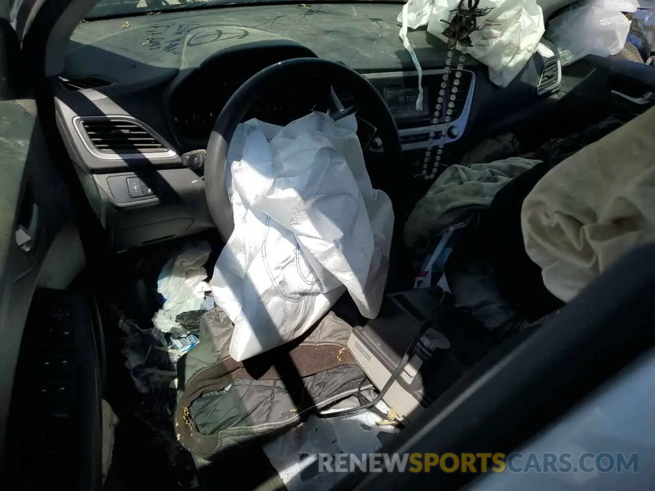 8 Photograph of a damaged car 3KPC24A66NE157337 HYUNDAI ACCENT 2022