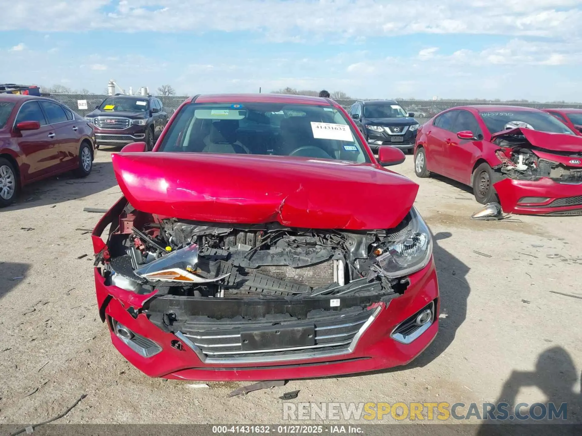 12 Photograph of a damaged car 3KPC24A66NE158066 HYUNDAI ACCENT 2022