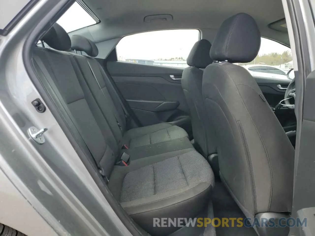 10 Photograph of a damaged car 3KPC24A66NE166541 HYUNDAI ACCENT 2022