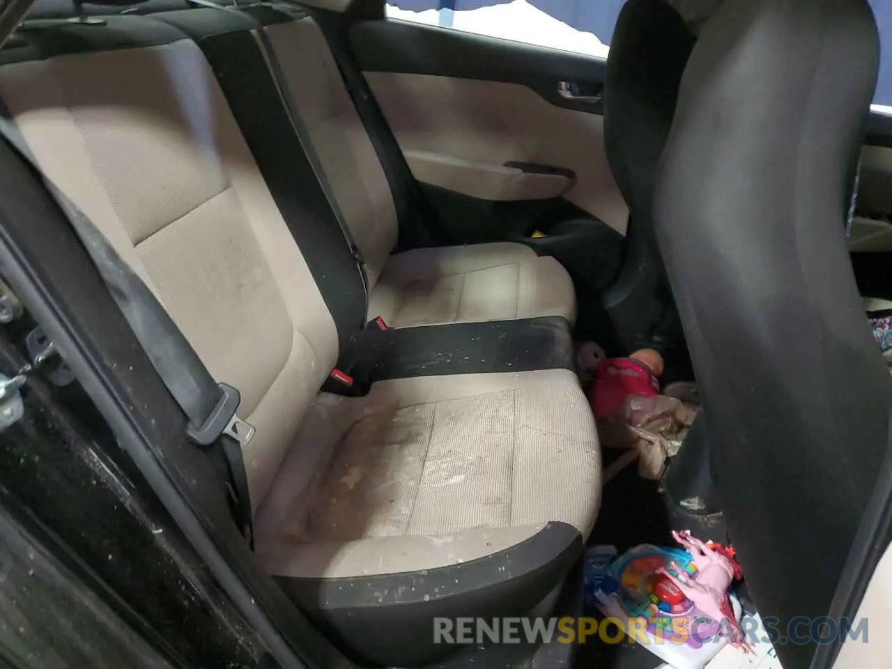 10 Photograph of a damaged car 3KPC24A66NE168984 HYUNDAI ACCENT 2022