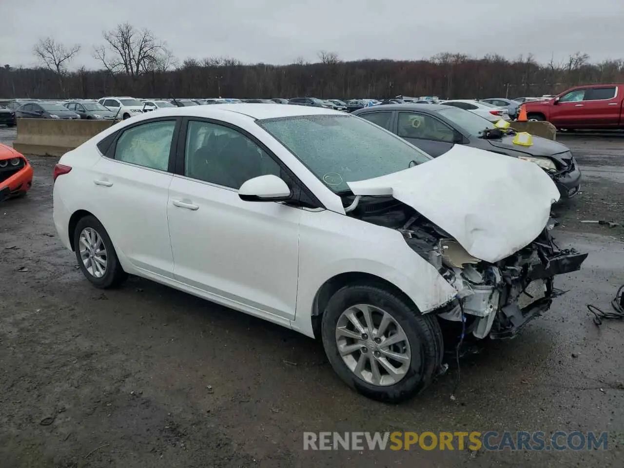 4 Photograph of a damaged car 3KPC24A66NE180553 HYUNDAI ACCENT 2022