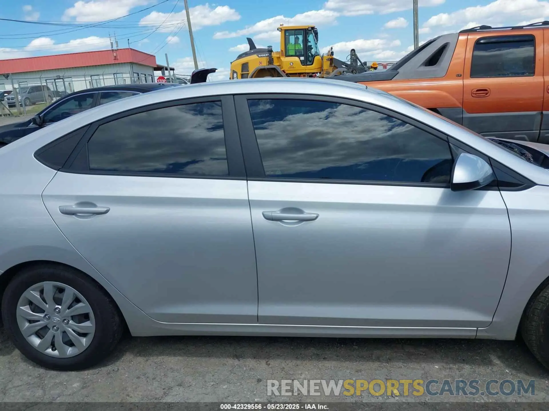 13 Photograph of a damaged car 3KPC24A66NE185218 HYUNDAI ACCENT 2022