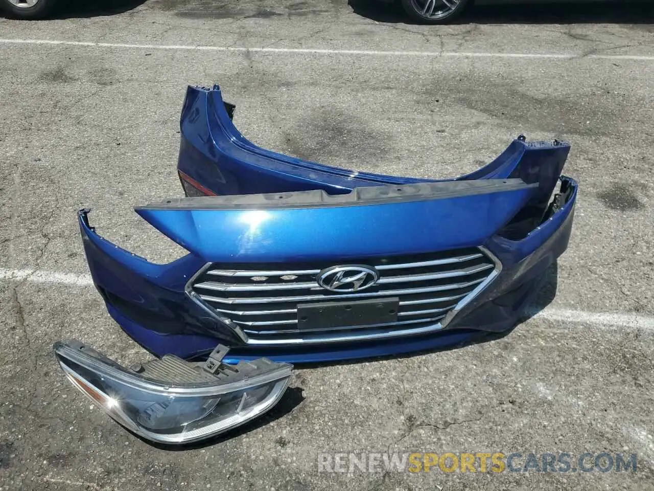 12 Photograph of a damaged car 3KPC24A66NE185431 HYUNDAI ACCENT 2022
