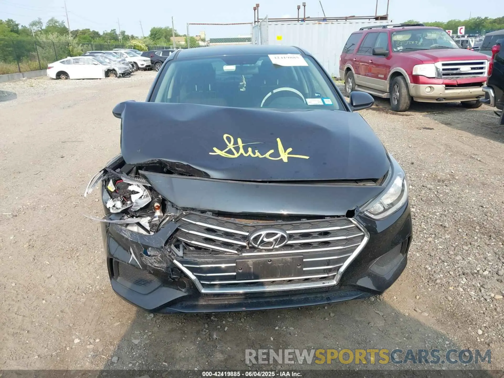 12 Photograph of a damaged car 3KPC24A67NE157914 HYUNDAI ACCENT 2022