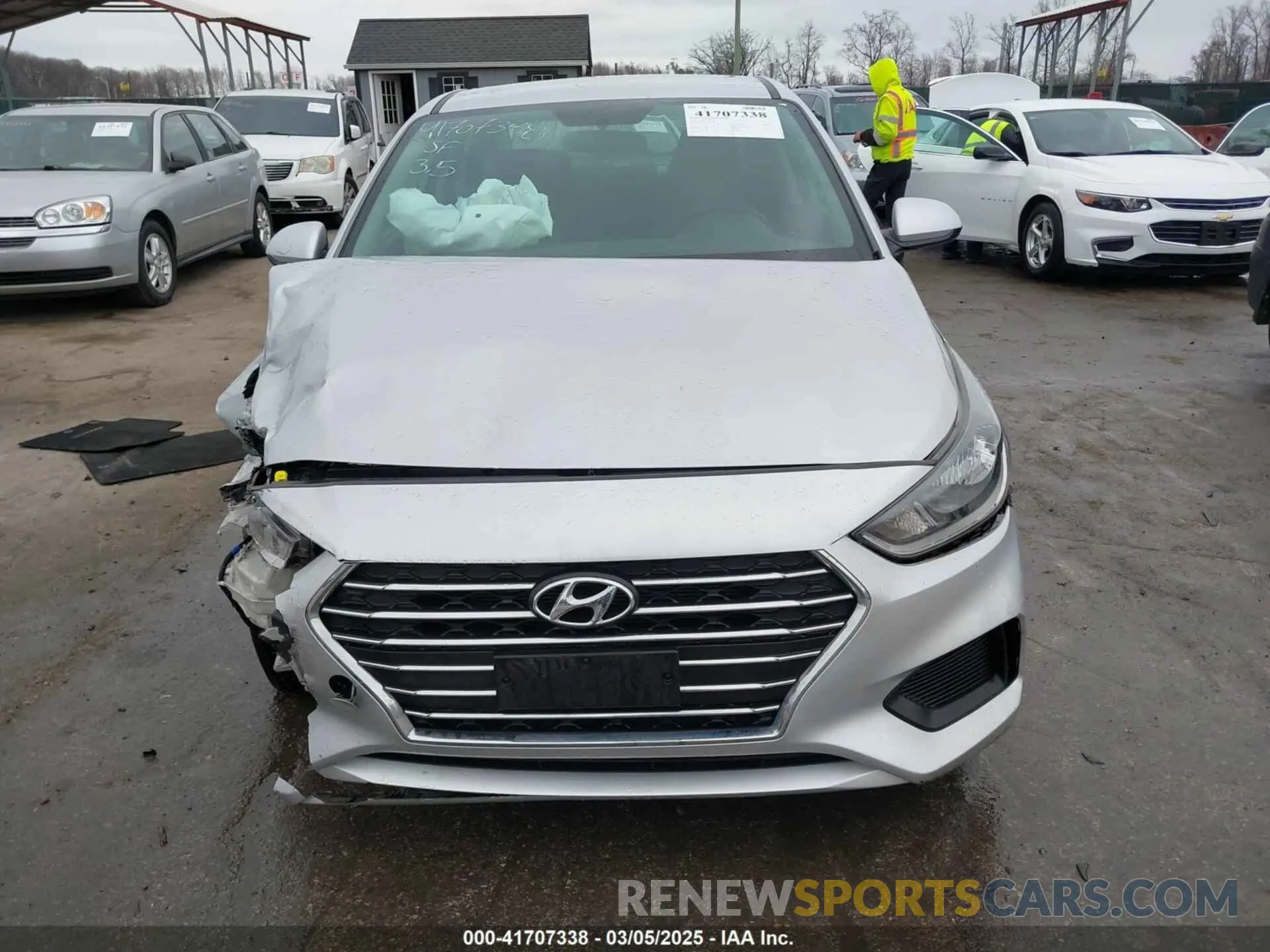 12 Photograph of a damaged car 3KPC24A67NE163826 HYUNDAI ACCENT 2022