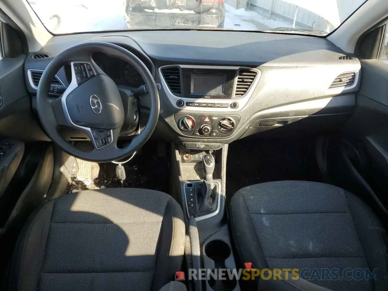 8 Photograph of a damaged car 3KPC24A67NE164376 HYUNDAI ACCENT 2022