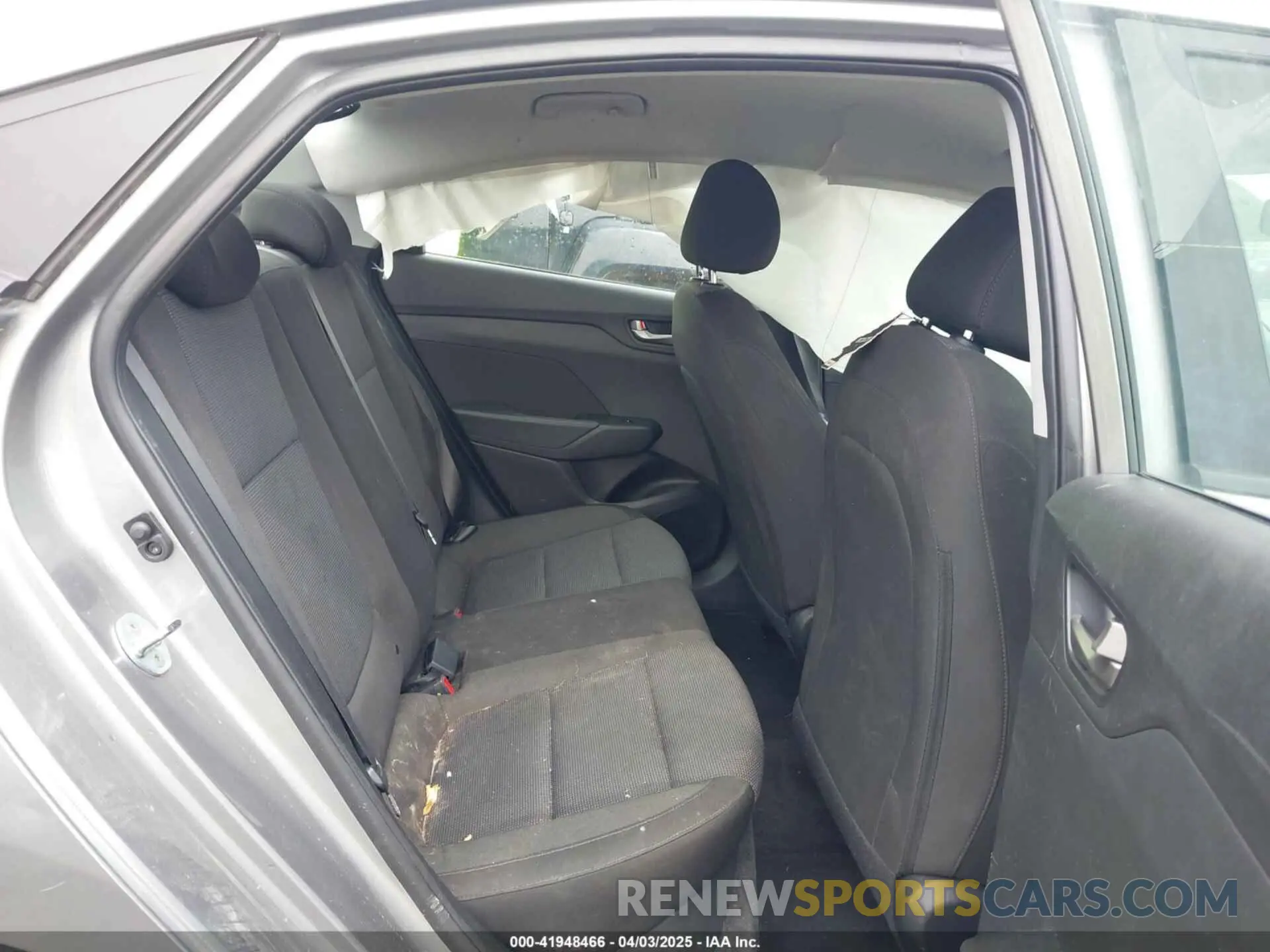 8 Photograph of a damaged car 3KPC24A67NE183607 HYUNDAI ACCENT 2022