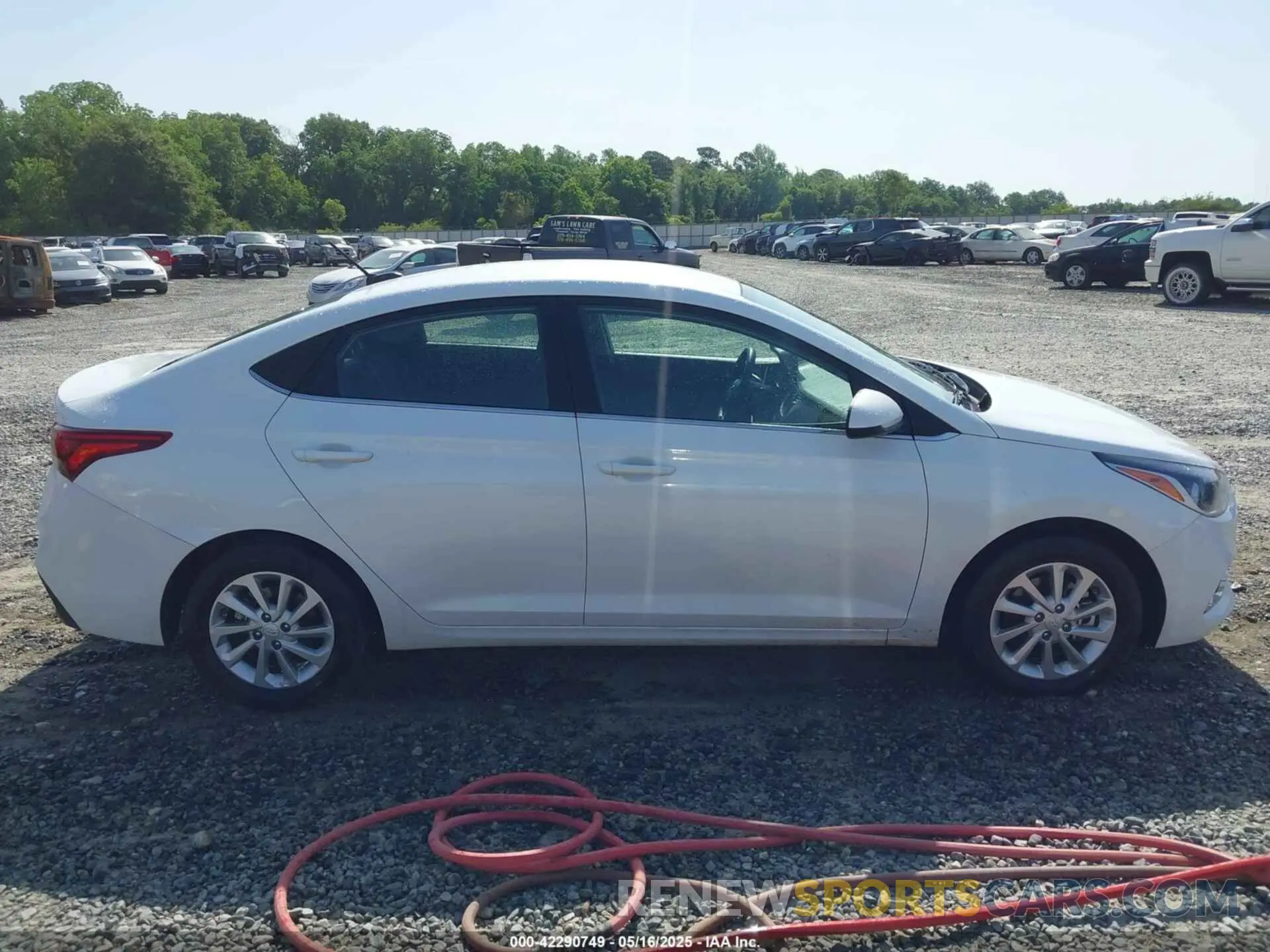 13 Photograph of a damaged car 3KPC24A67NE189939 HYUNDAI ACCENT 2022