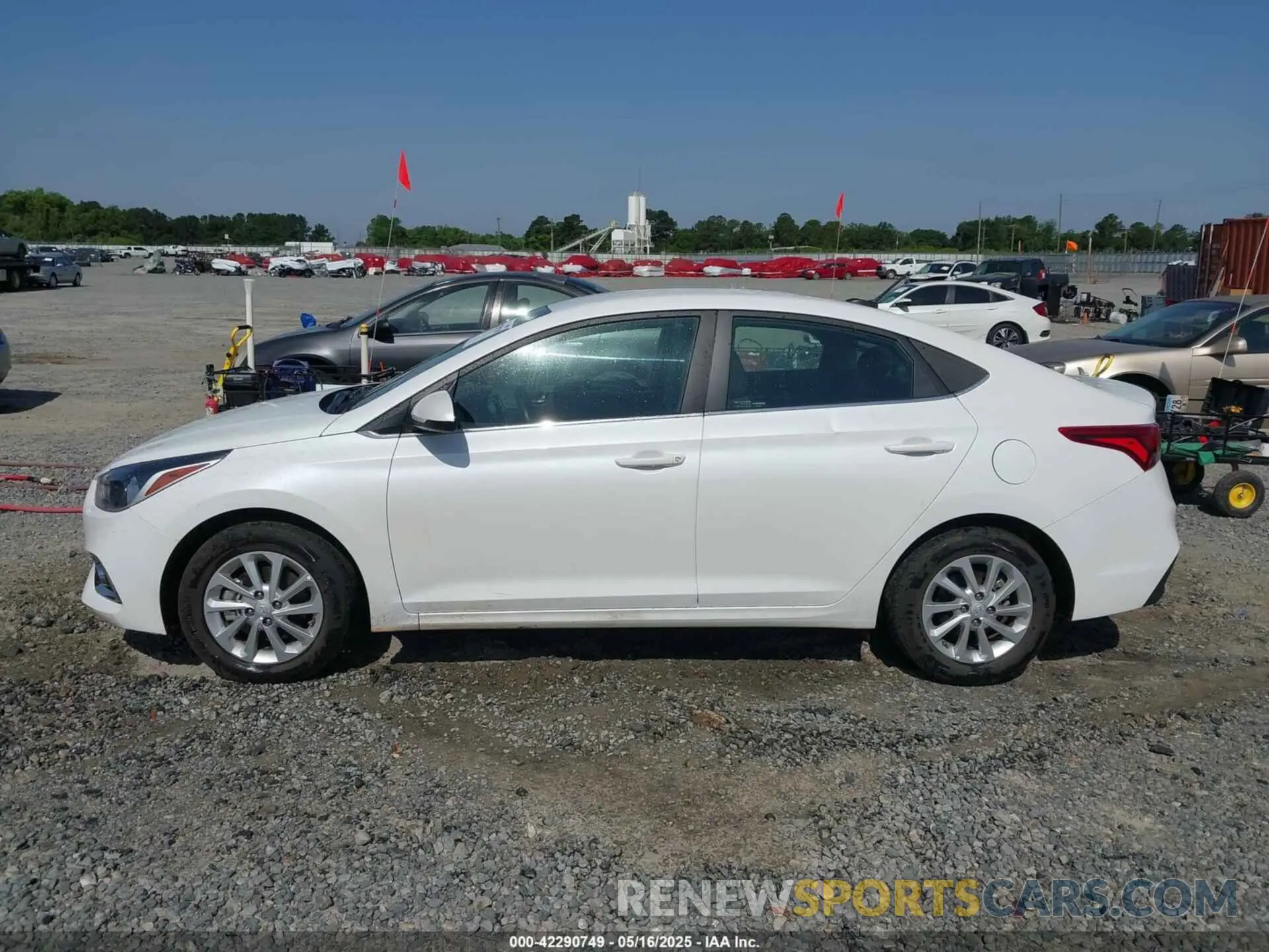 14 Photograph of a damaged car 3KPC24A67NE189939 HYUNDAI ACCENT 2022