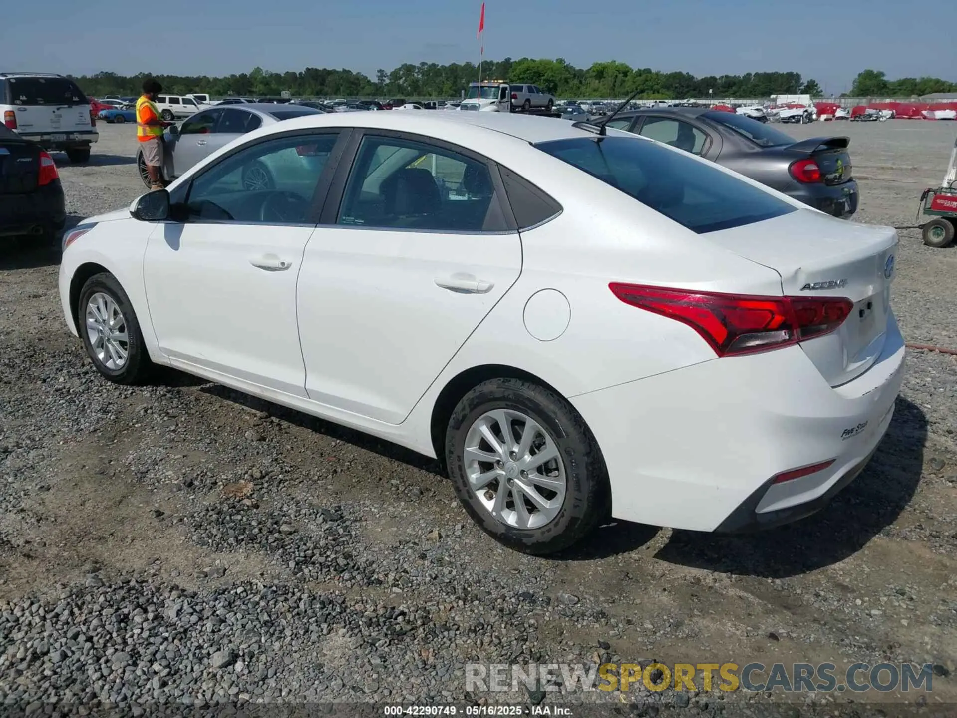 3 Photograph of a damaged car 3KPC24A67NE189939 HYUNDAI ACCENT 2022