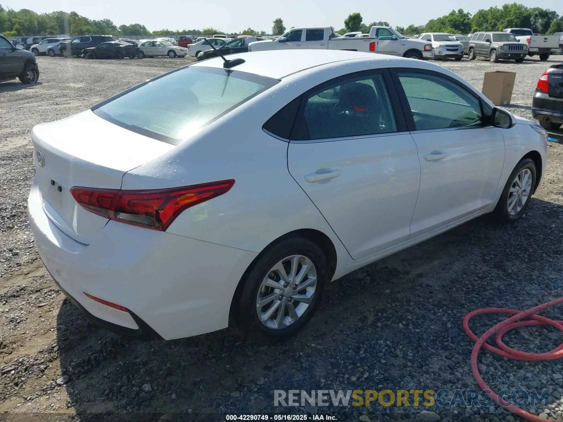 4 Photograph of a damaged car 3KPC24A67NE189939 HYUNDAI ACCENT 2022