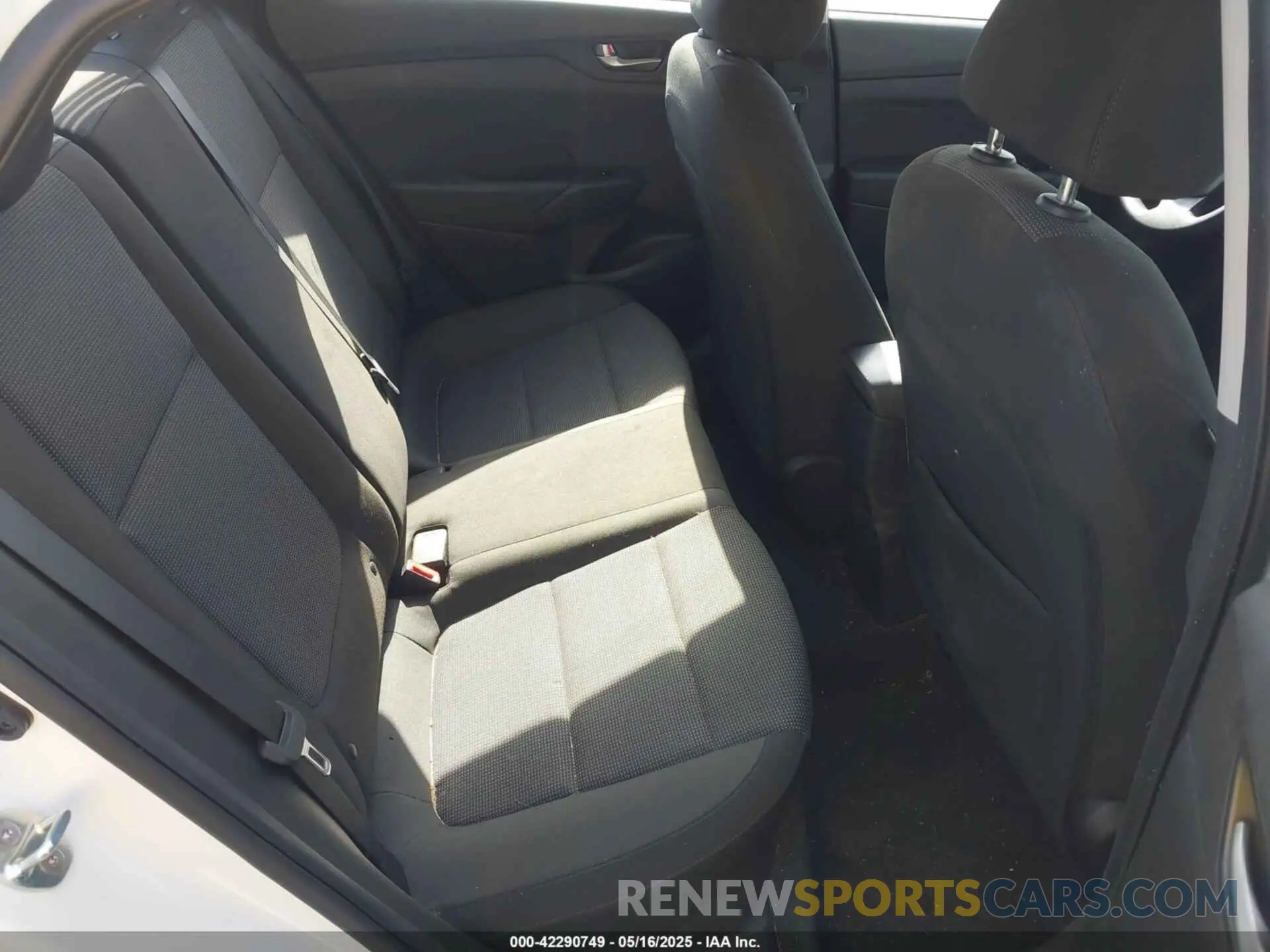 8 Photograph of a damaged car 3KPC24A67NE189939 HYUNDAI ACCENT 2022