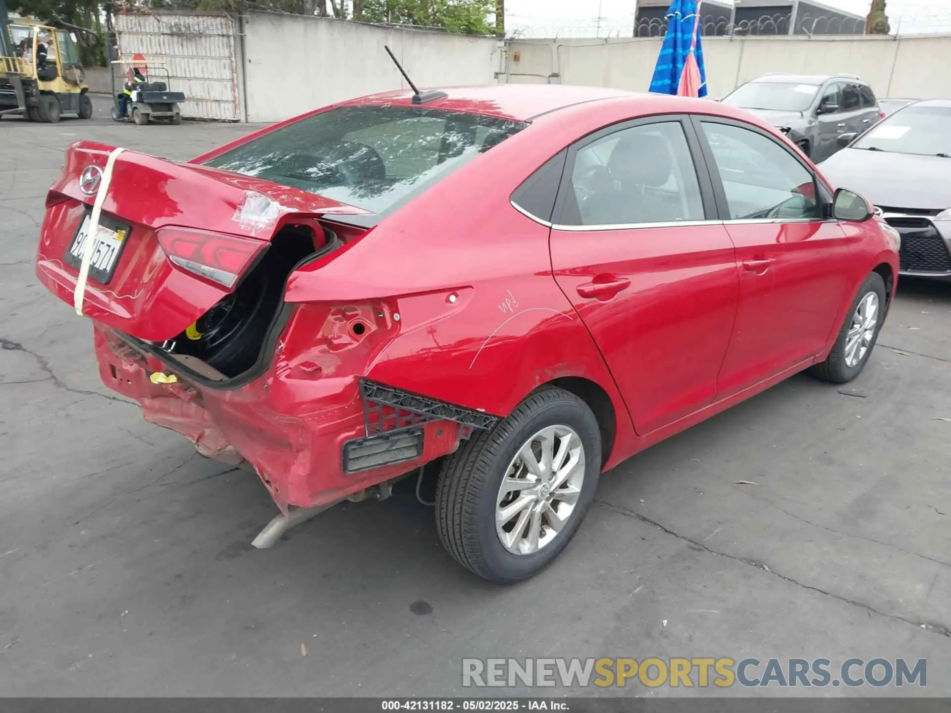 4 Photograph of a damaged car 3KPC24A68NE175452 HYUNDAI ACCENT 2022