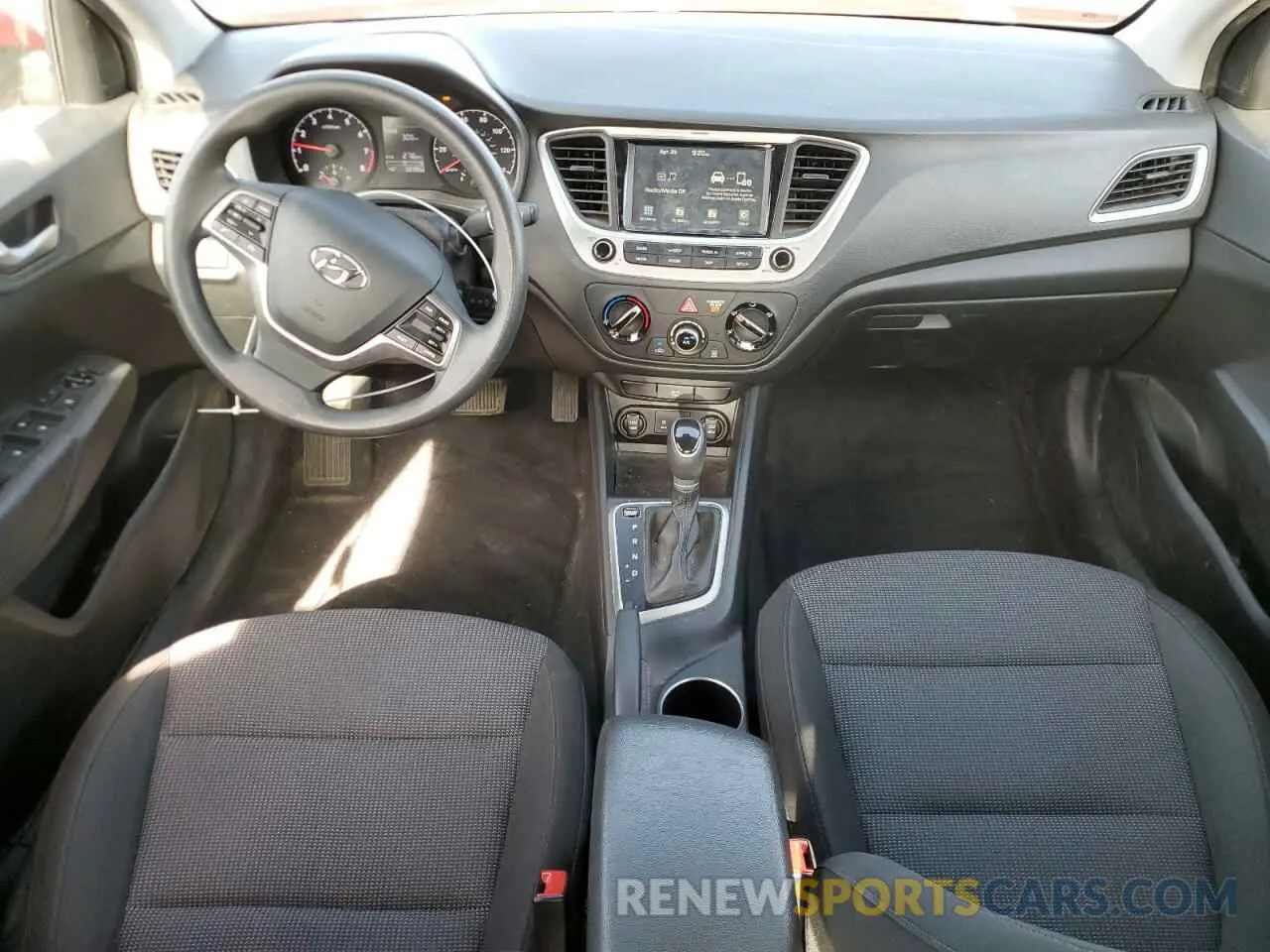 8 Photograph of a damaged car 3KPC24A69NE155498 HYUNDAI ACCENT 2022