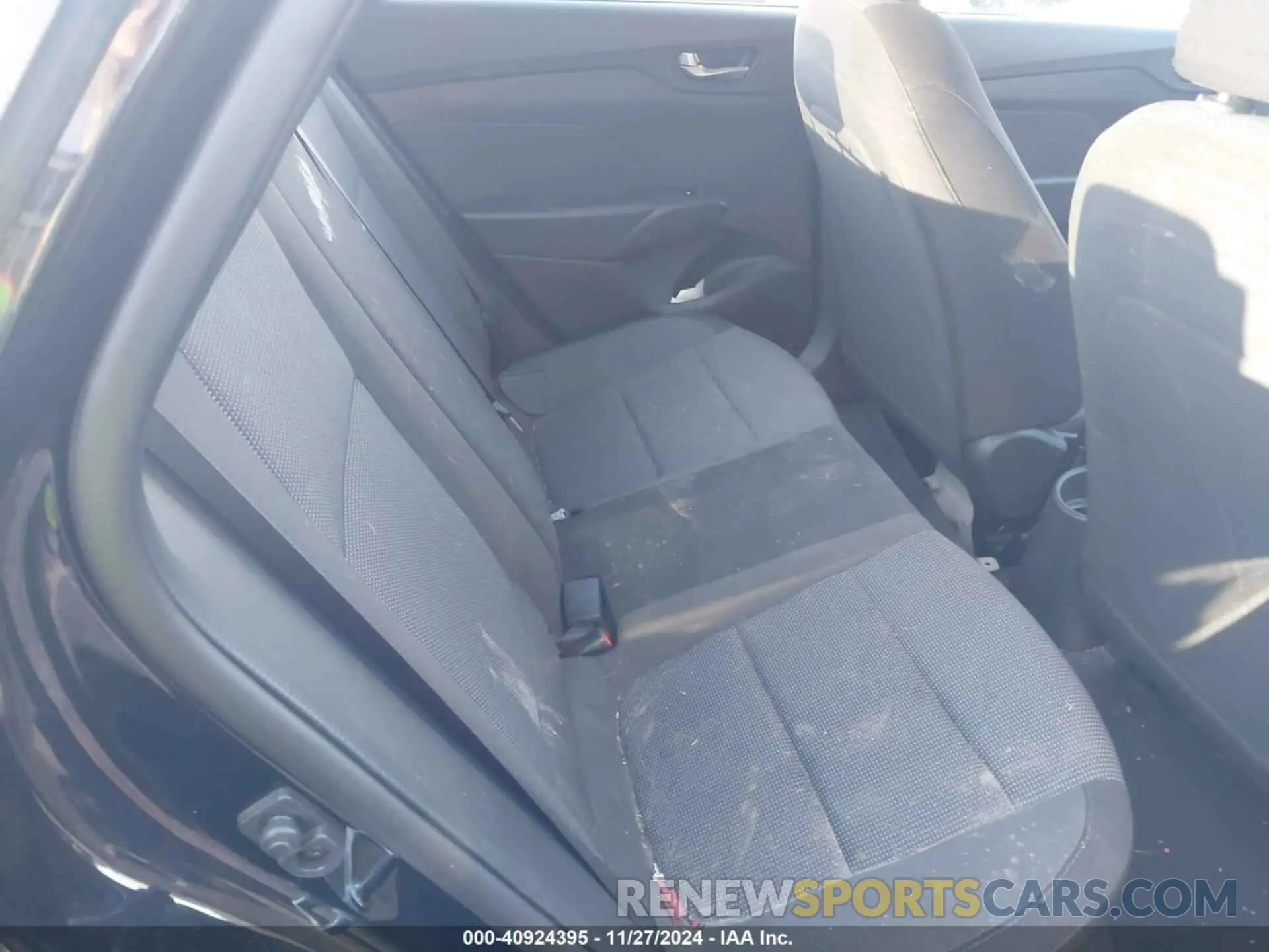 8 Photograph of a damaged car 3KPC24A69NE158806 HYUNDAI ACCENT 2022