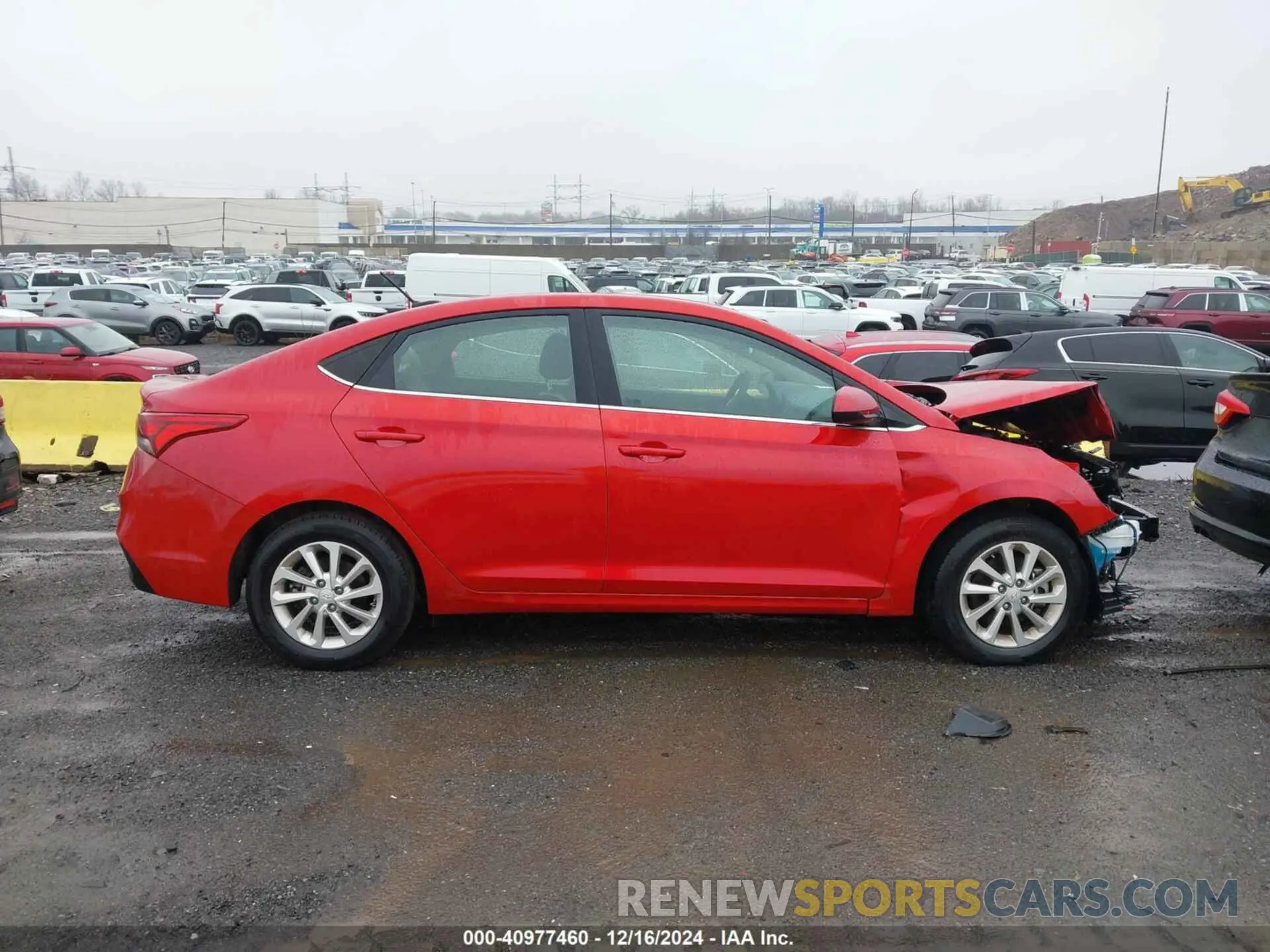 13 Photograph of a damaged car 3KPC24A69NE180546 HYUNDAI ACCENT 2022