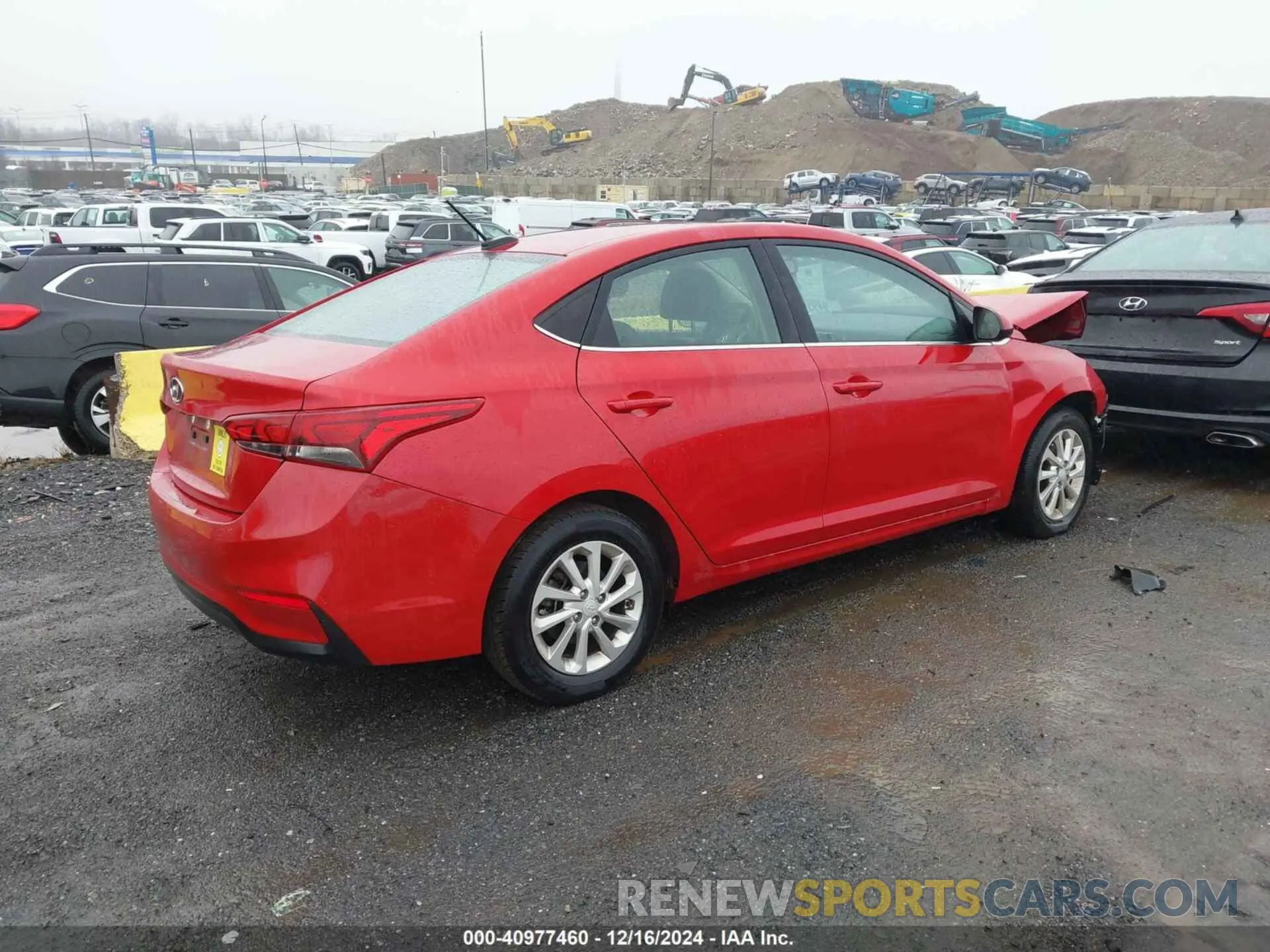 4 Photograph of a damaged car 3KPC24A69NE180546 HYUNDAI ACCENT 2022