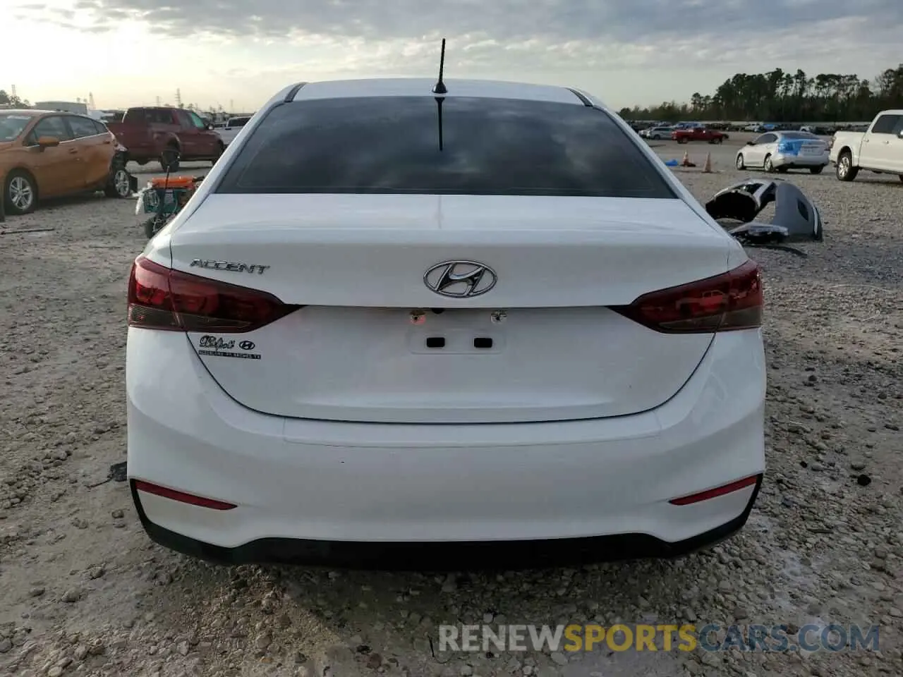 6 Photograph of a damaged car 3KPC24A6XNE155218 HYUNDAI ACCENT 2022
