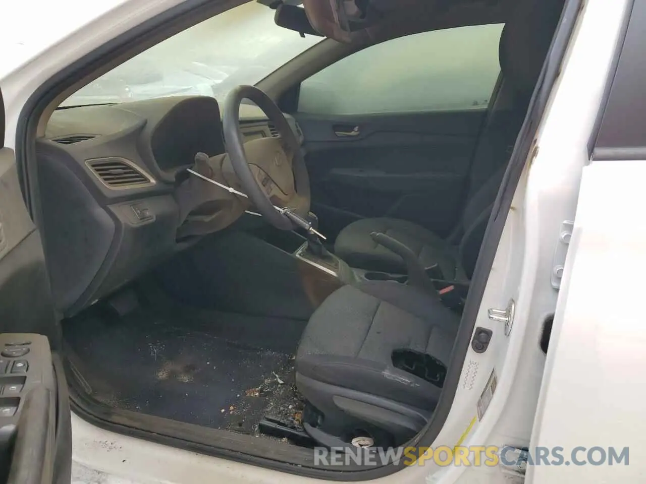 7 Photograph of a damaged car 3KPC24A6XNE155218 HYUNDAI ACCENT 2022