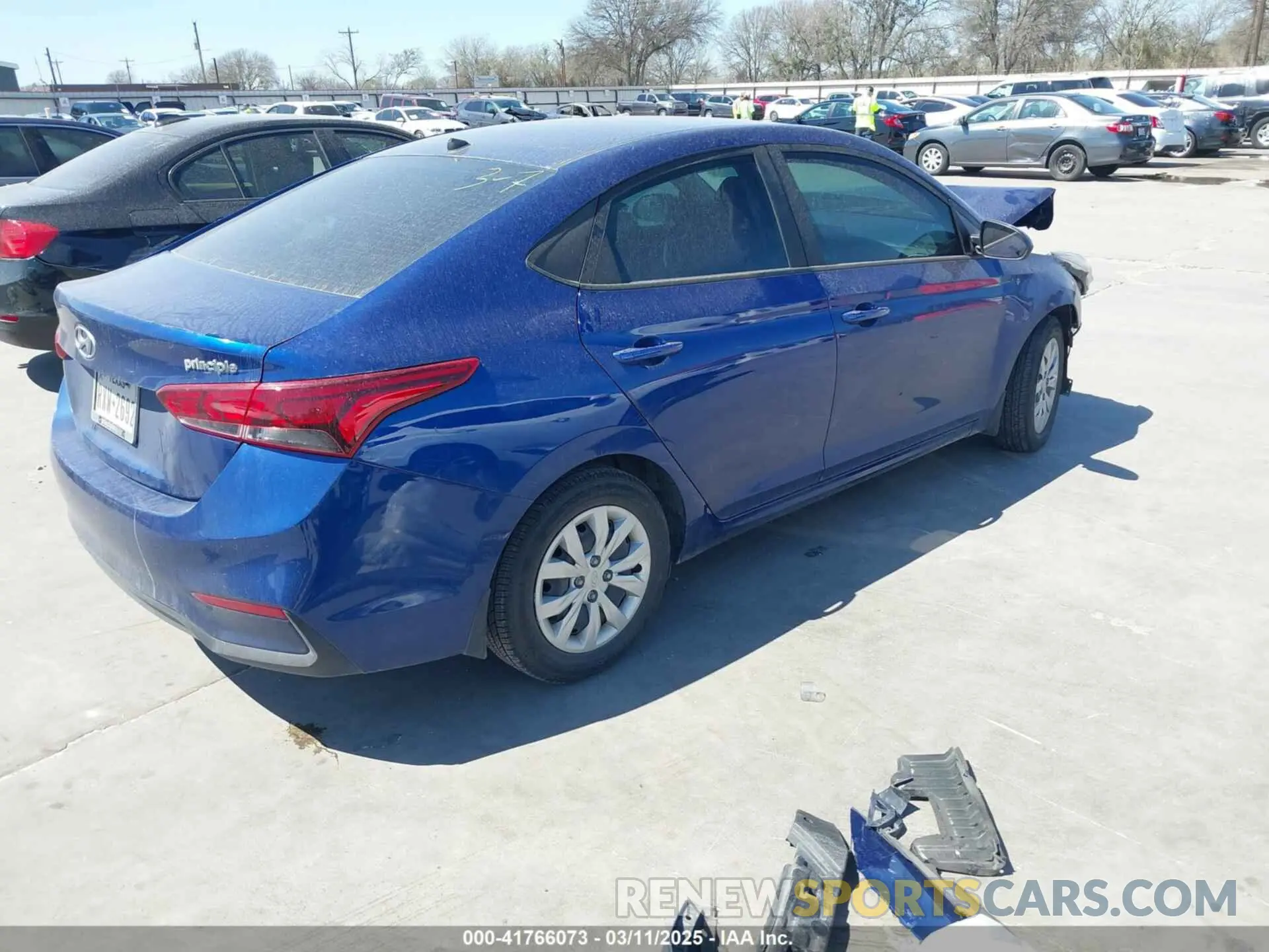 4 Photograph of a damaged car 3KPC24A6XNE171354 HYUNDAI ACCENT 2022