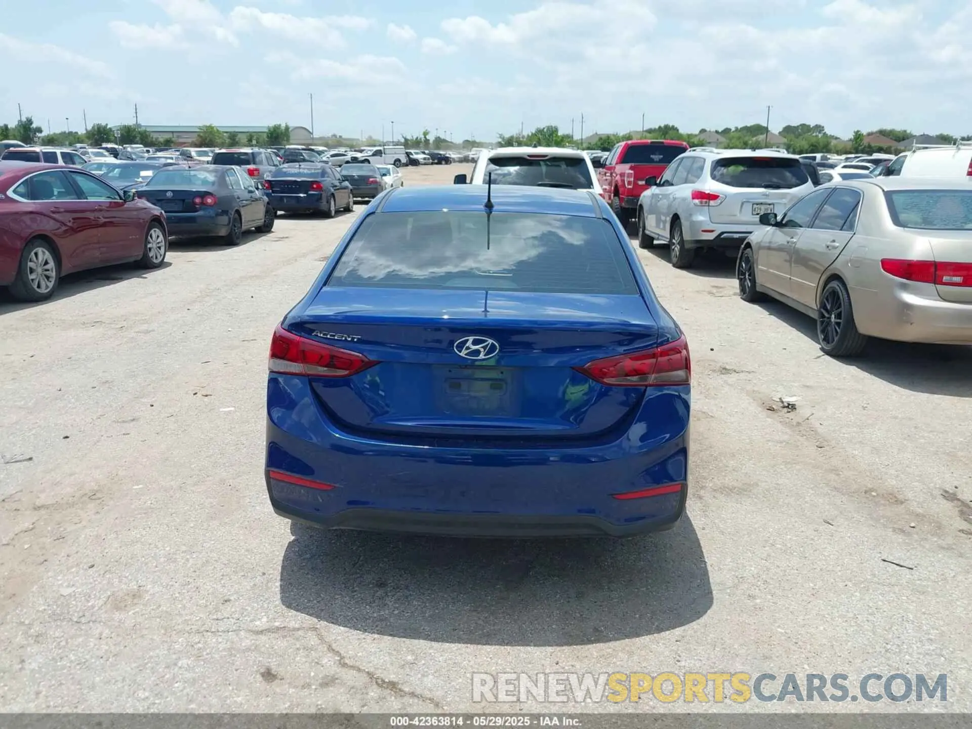 15 Photograph of a damaged car 3KPC24A6XNE185433 HYUNDAI ACCENT 2022