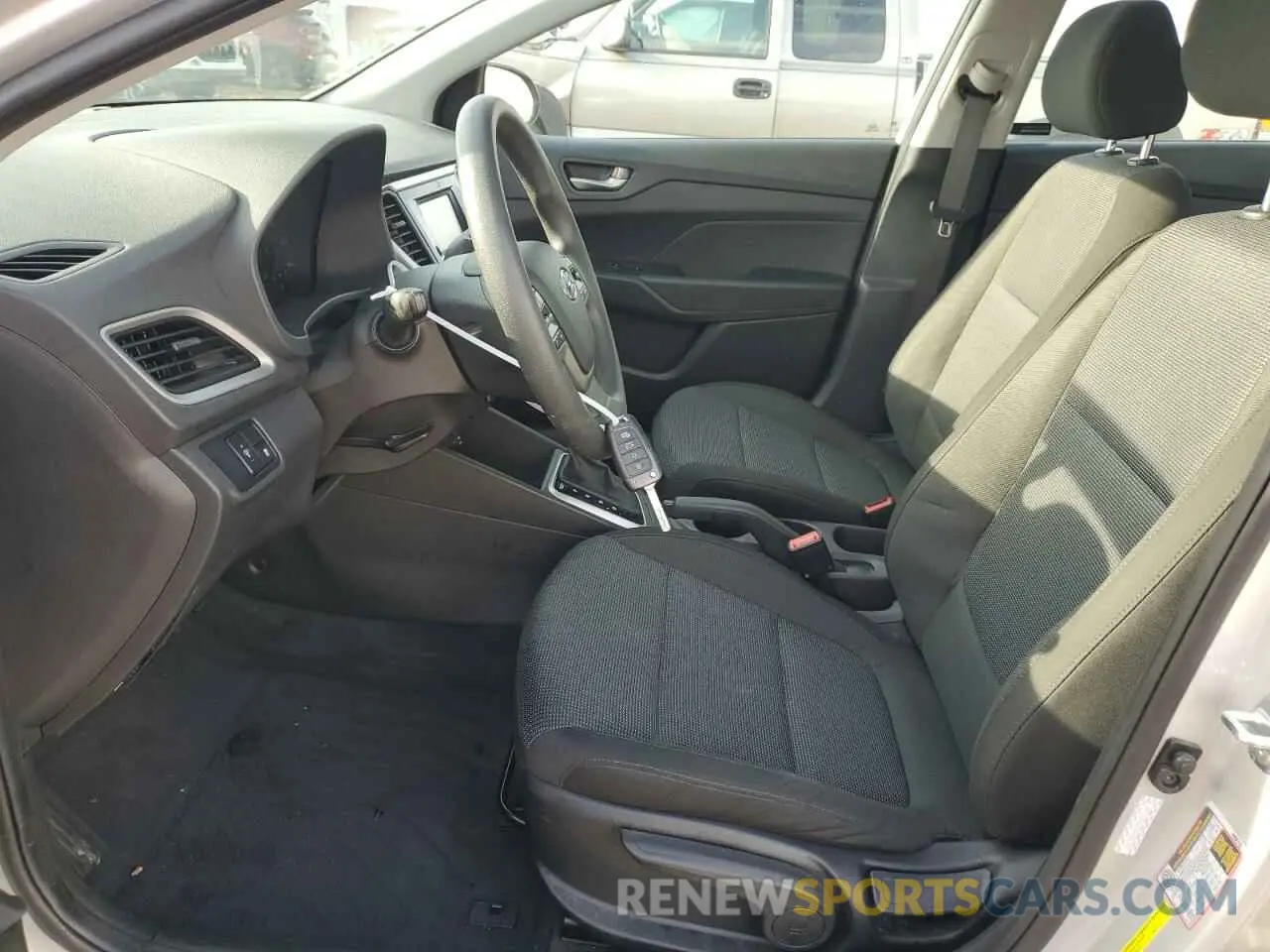 7 Photograph of a damaged car 3KPC24A6XNE186985 HYUNDAI ACCENT 2022