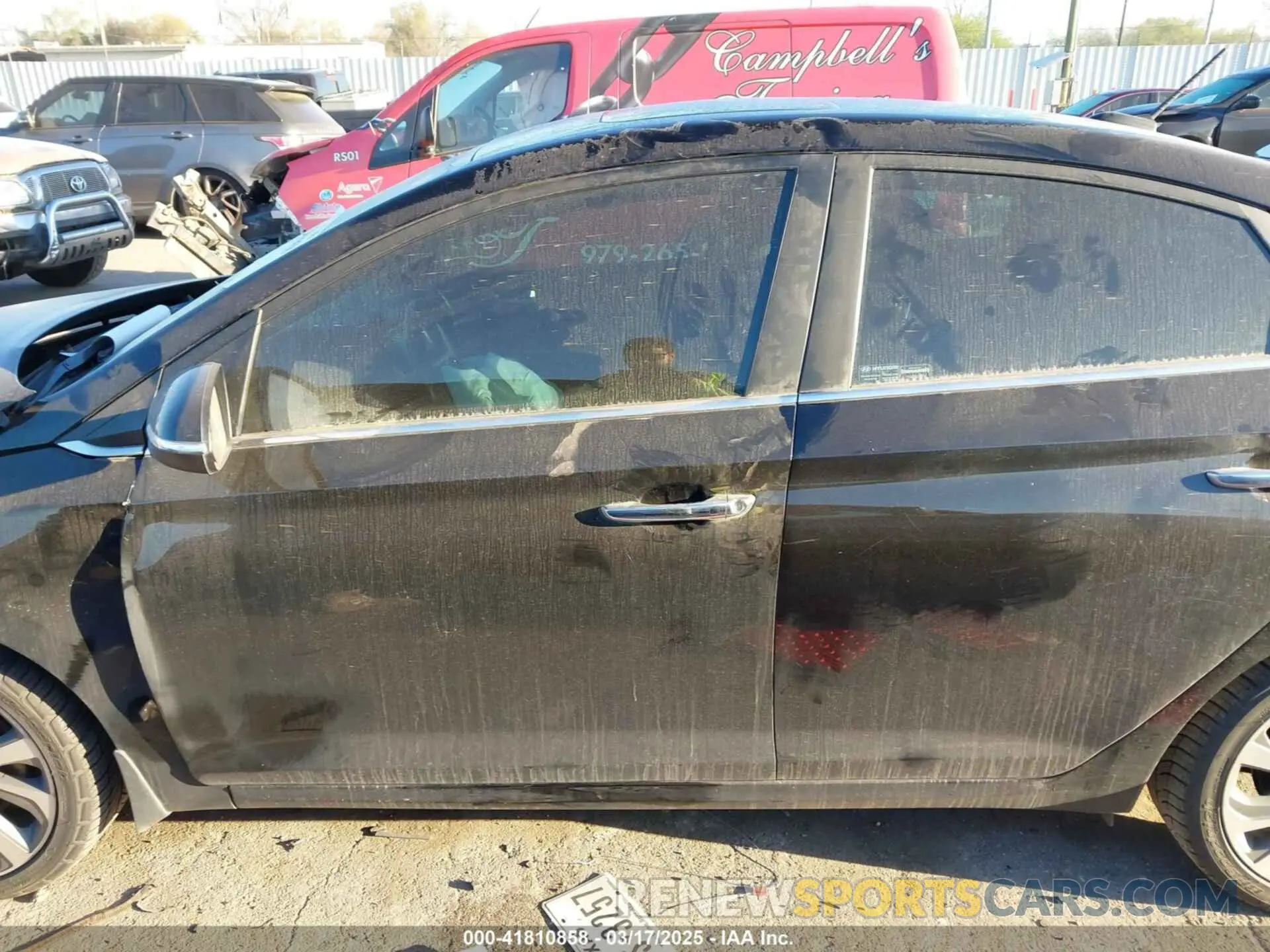 14 Photograph of a damaged car 3KPC34A67NE157277 HYUNDAI ACCENT 2022