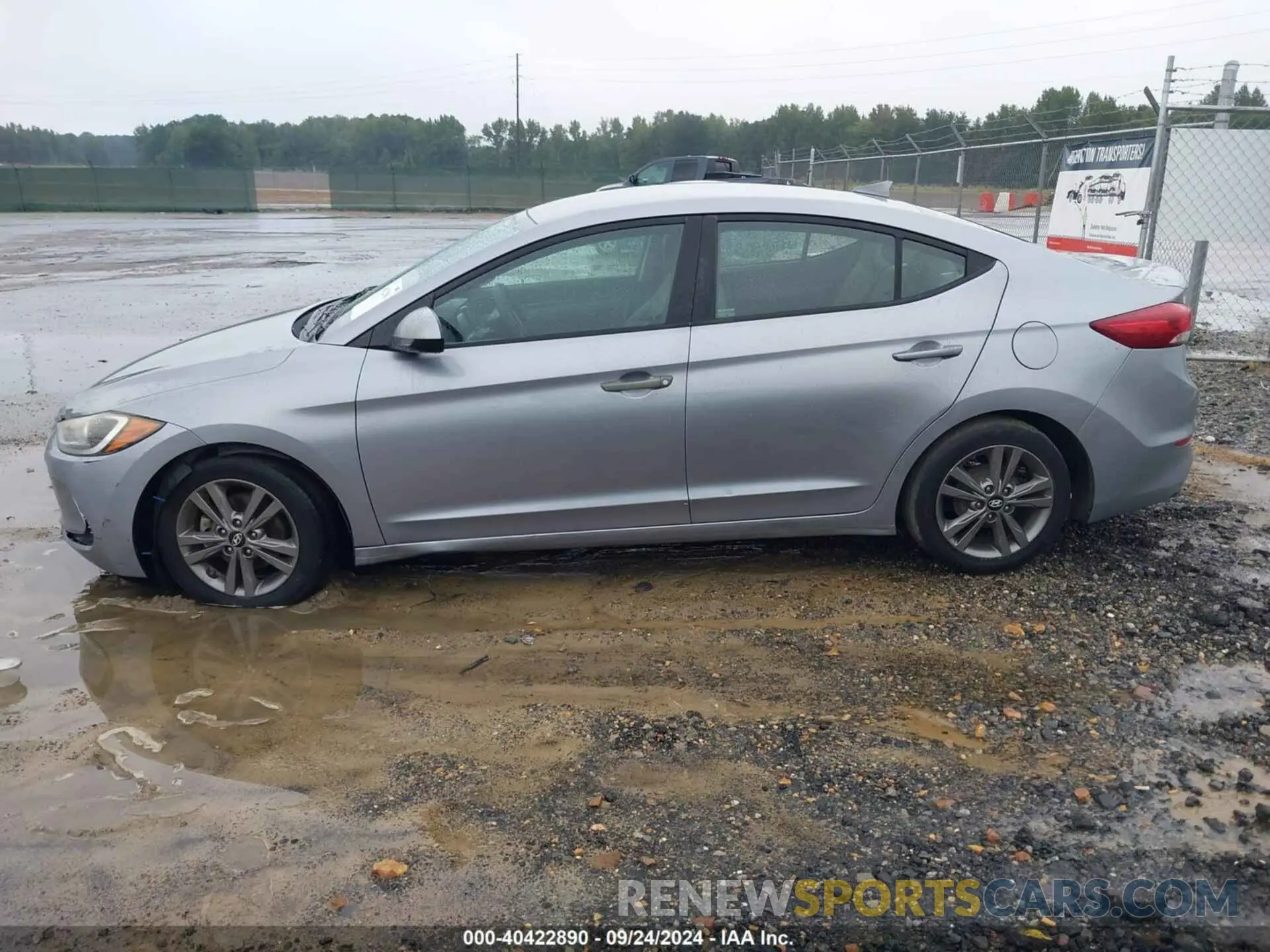 15 Photograph of a damaged car 5NPD84LF8HH008248 HYUNDAI ELANTRA 2017